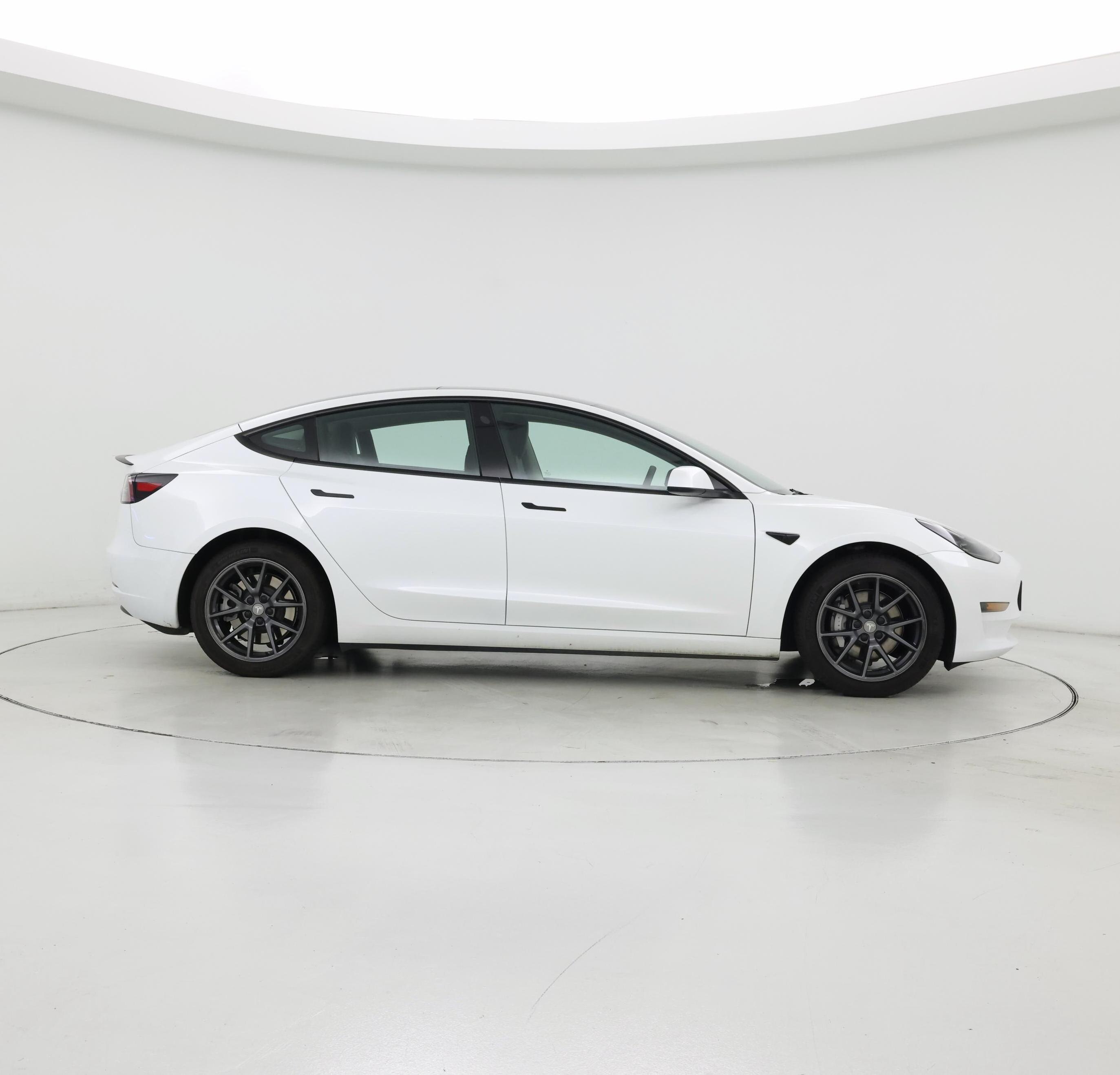 Thumbnail: 2023 Tesla Model 3 - 7