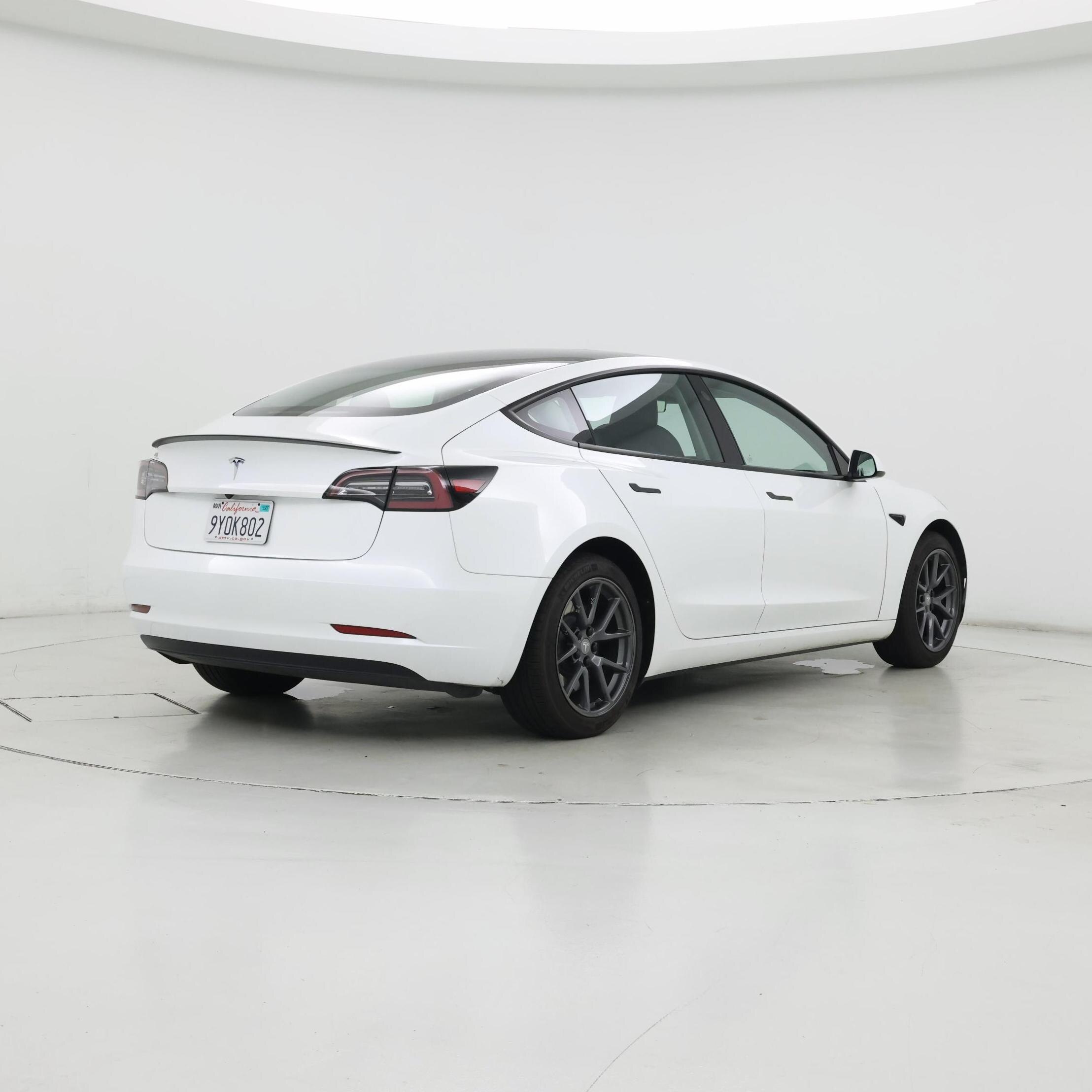 Thumbnail: 2023 Tesla Model 3 - 8