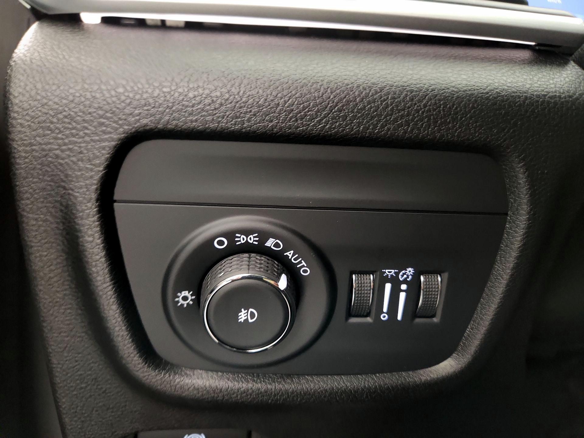 Thumbnail: 2024 Jeep Grand Cherokee L - 13