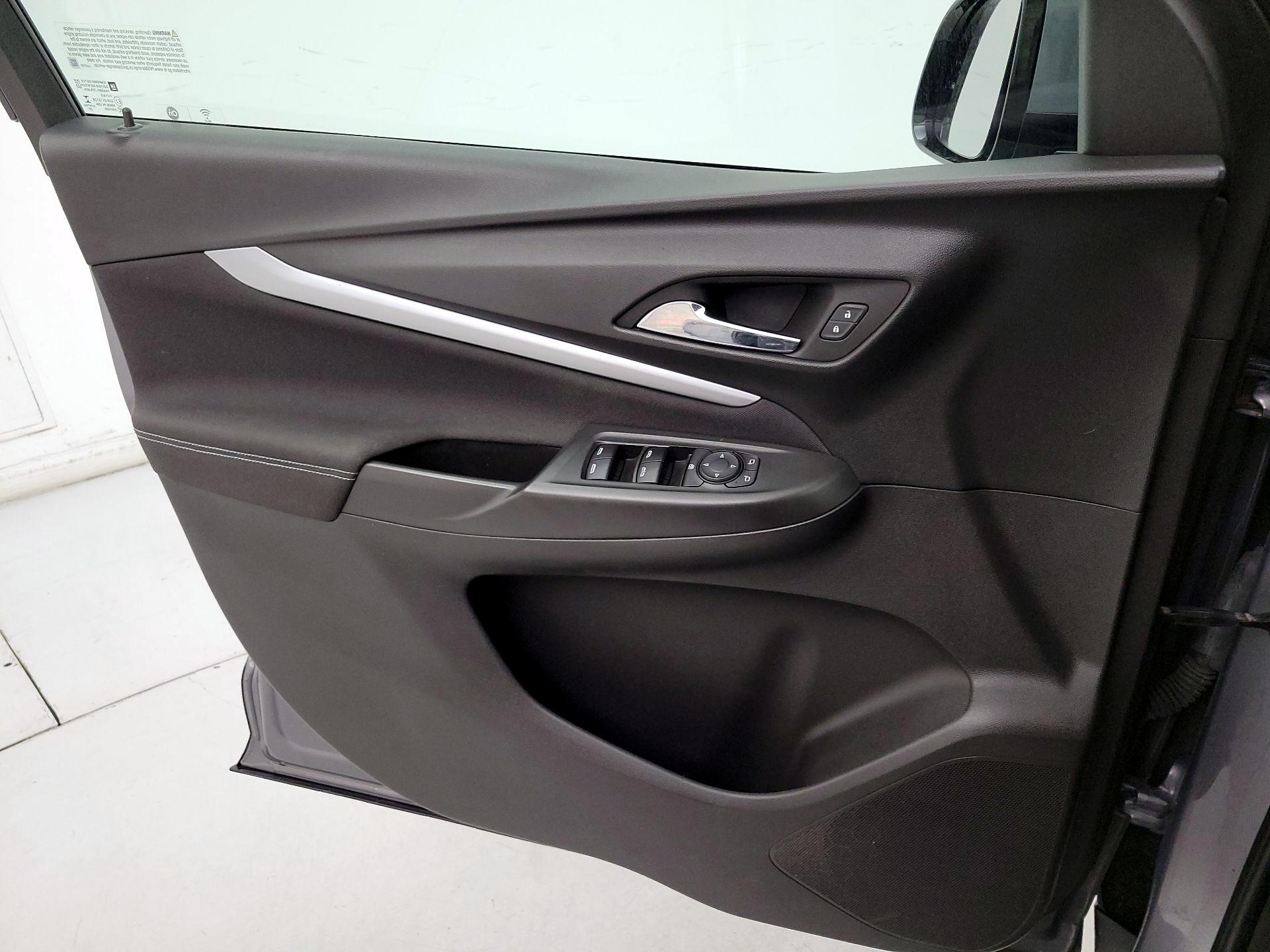 Thumbnail: 2023 Chevrolet Bolt EUV - 12