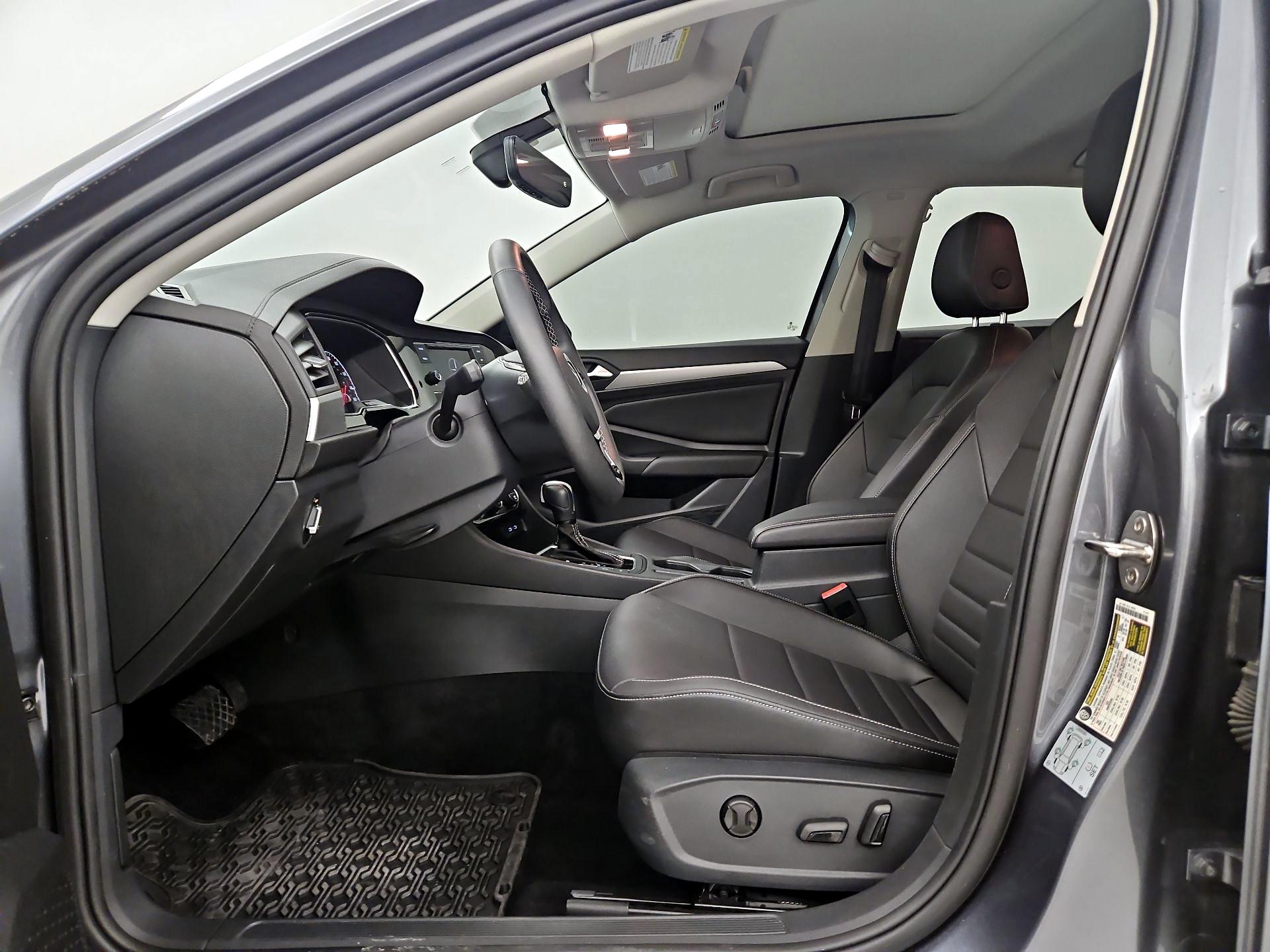 Thumbnail: 2021 Volkswagen Jetta - 11