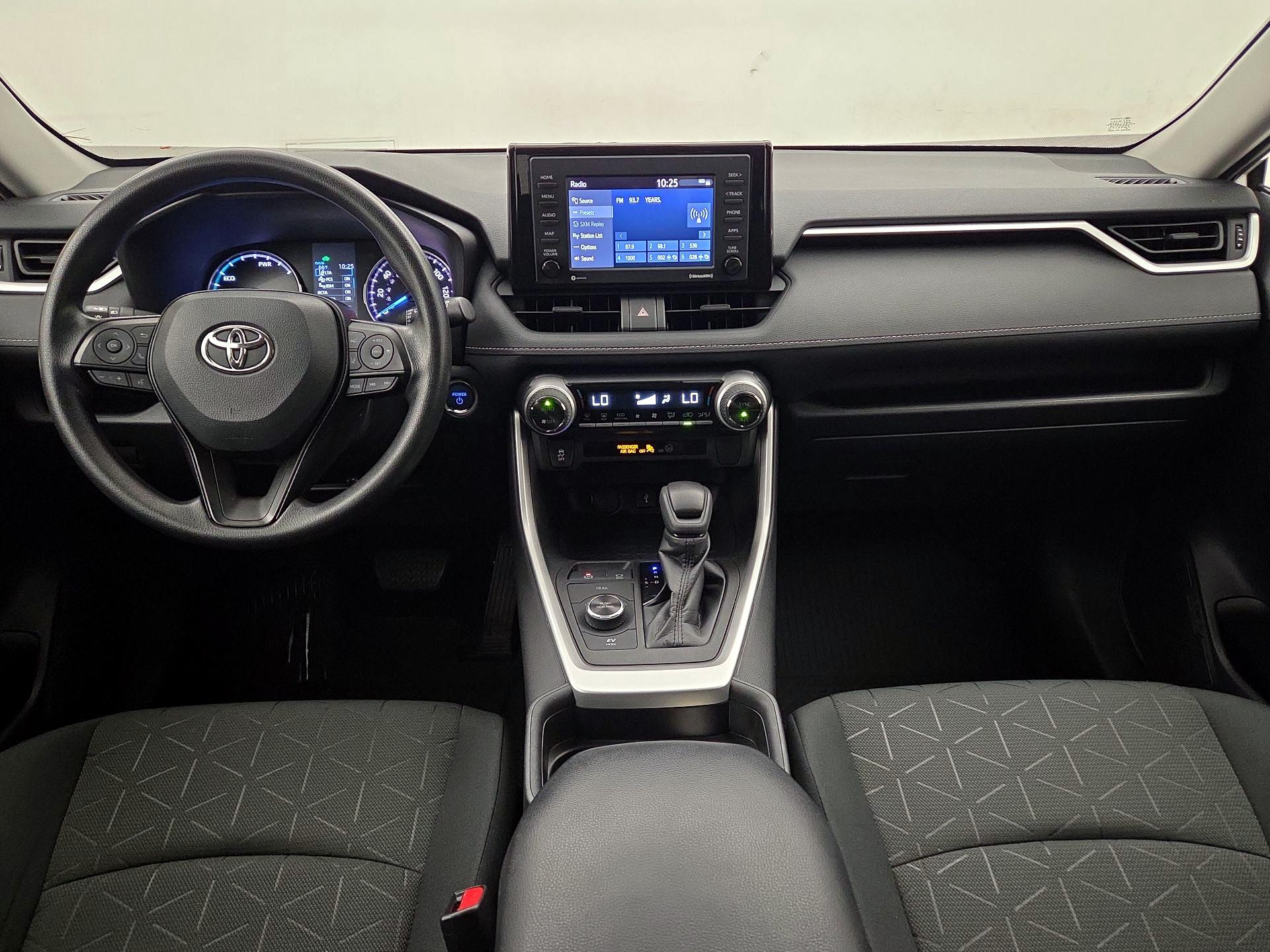Thumbnail: 2021 Toyota RAV4 - 9