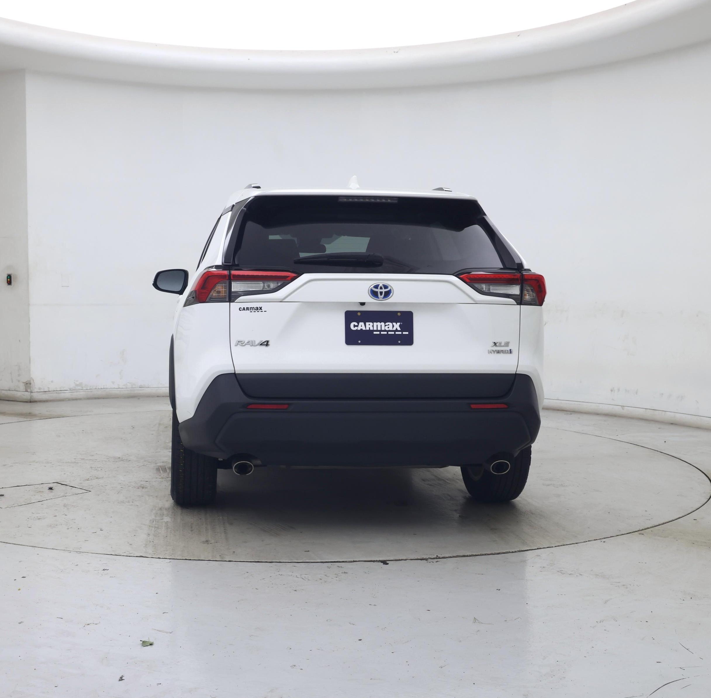 Thumbnail: 2021 Toyota RAV4 - 6
