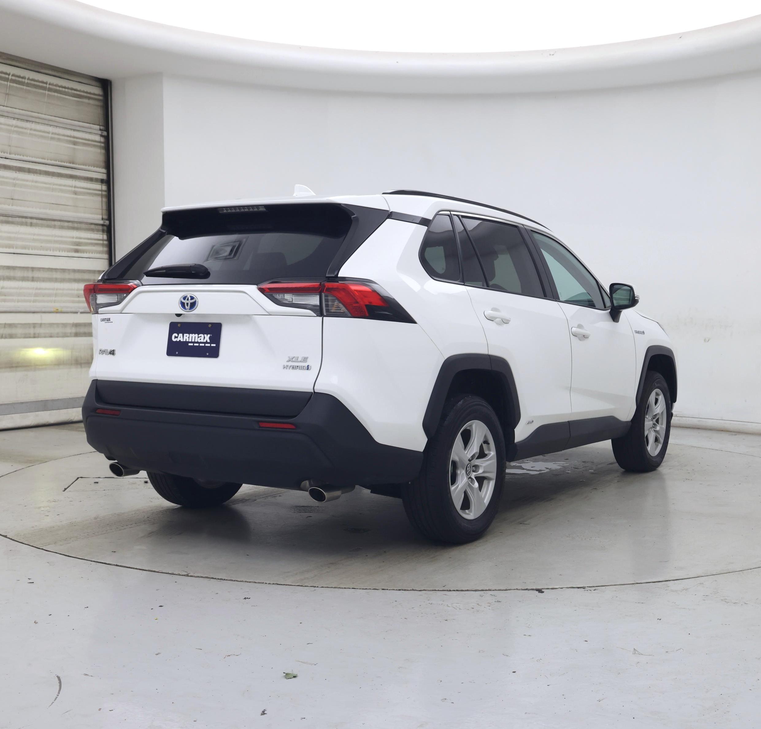 Thumbnail: 2021 Toyota RAV4 - 8