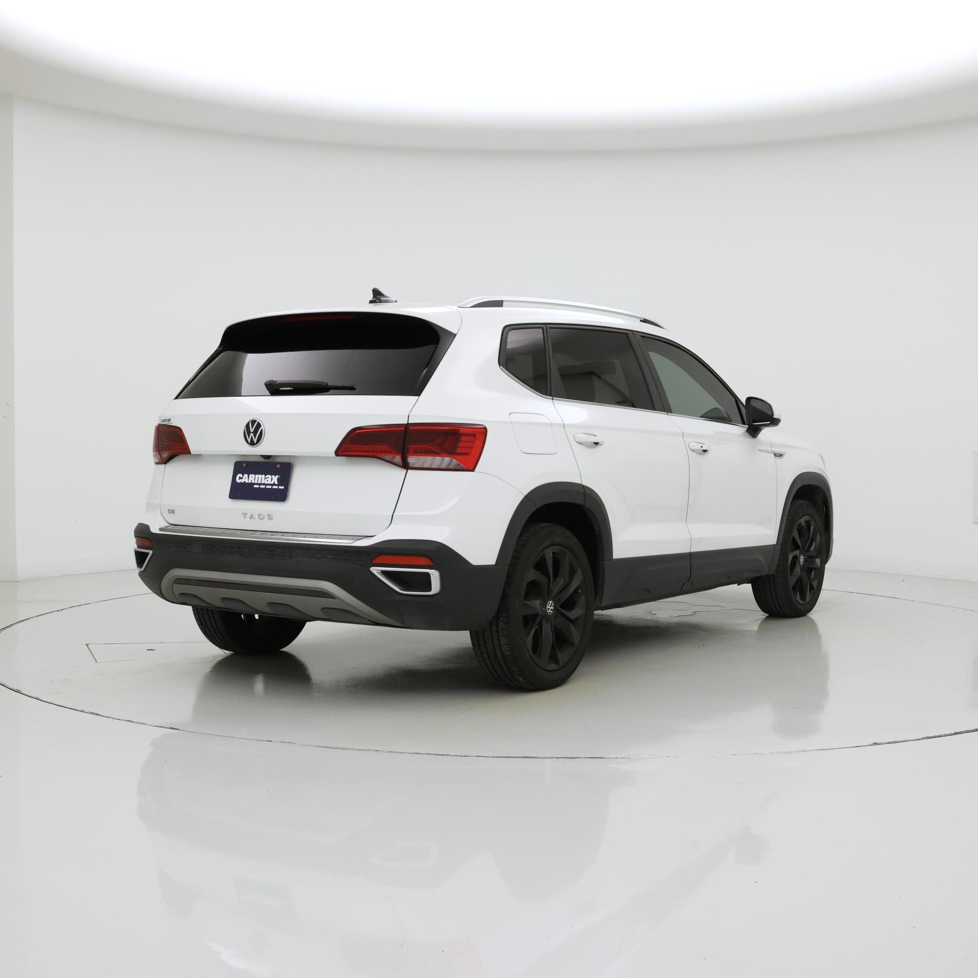 Thumbnail: 2022 Volkswagen Taos - 8