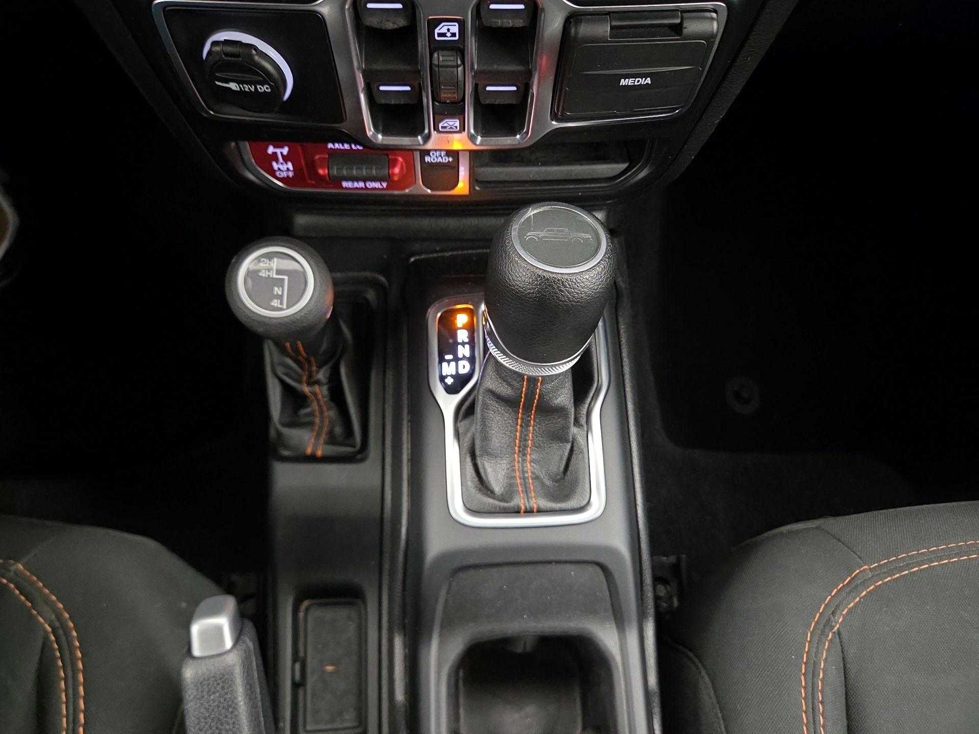 Thumbnail: 2021 Jeep Gladiator - 17