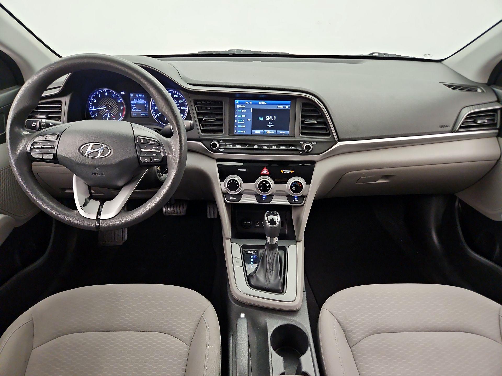 Thumbnail: 2019 Hyundai Elantra - 9