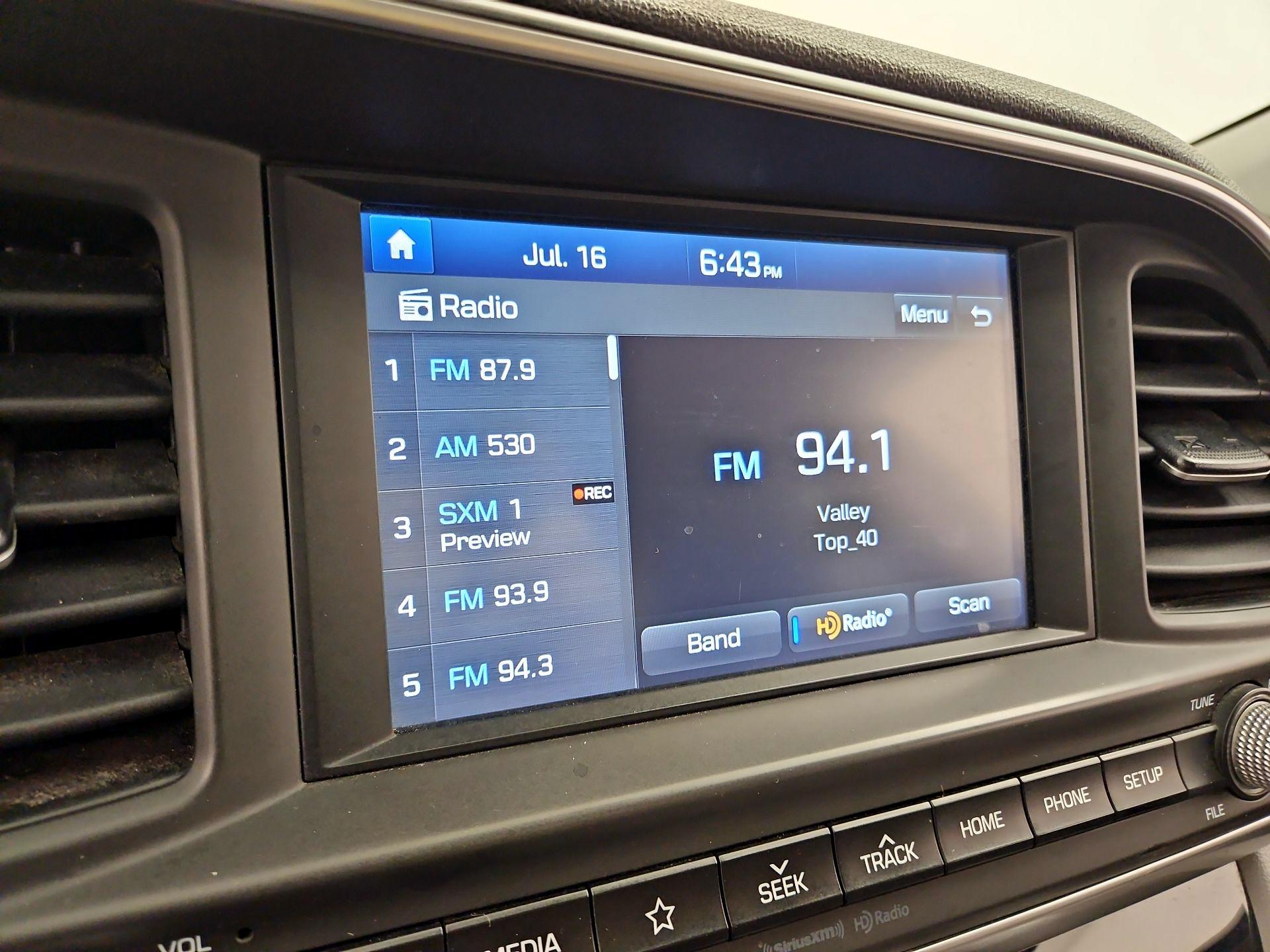 Thumbnail: 2019 Hyundai Elantra - 15