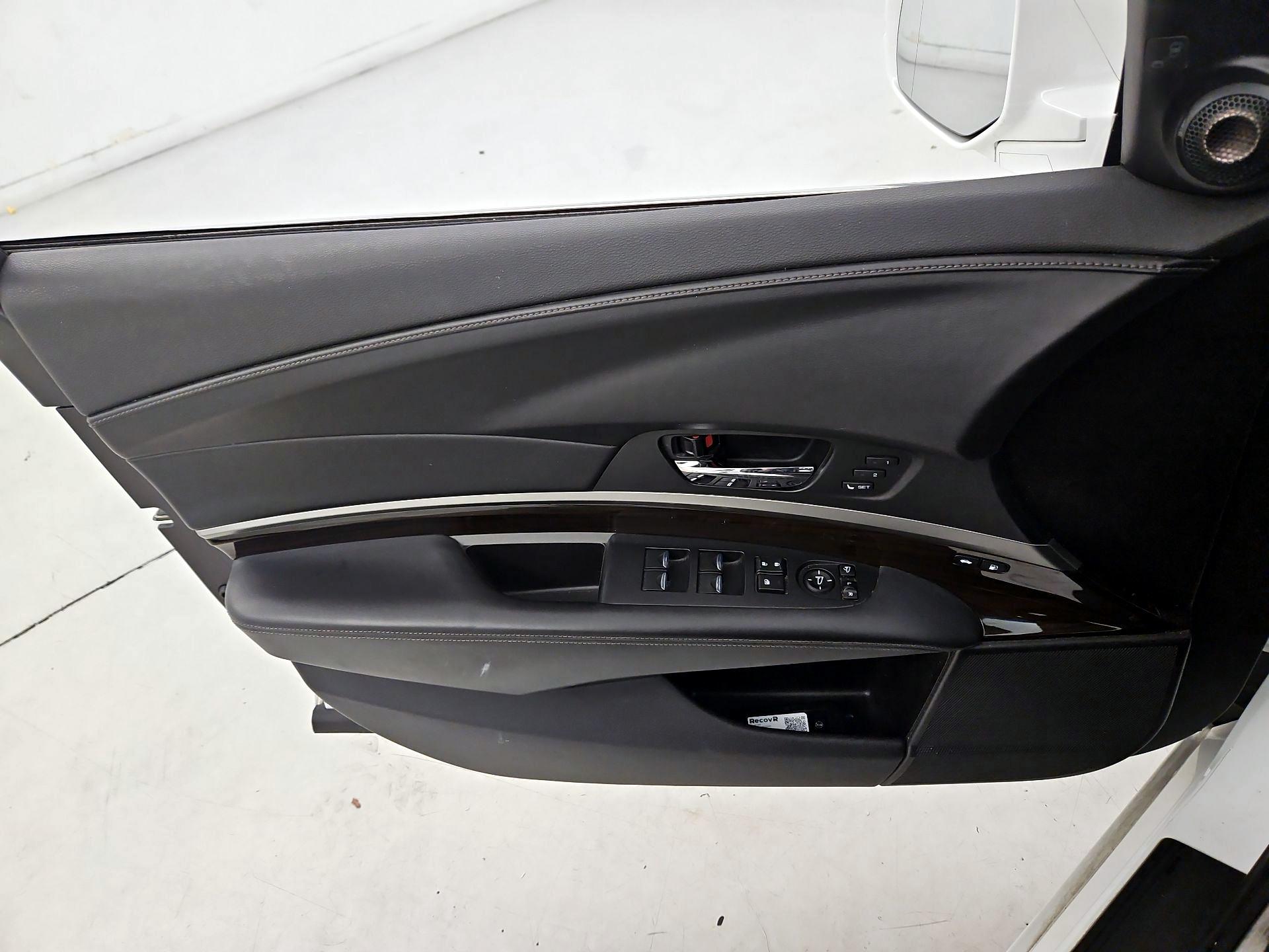 Thumbnail: 2014 Acura RLX - 12