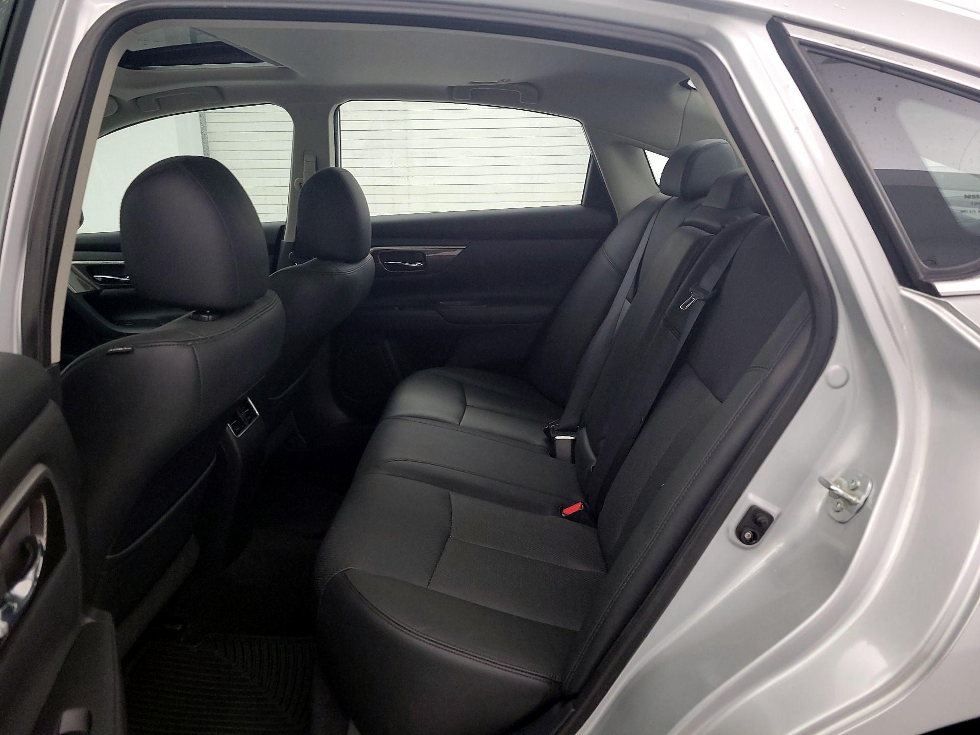 Thumbnail: 2014 Nissan Altima - 20