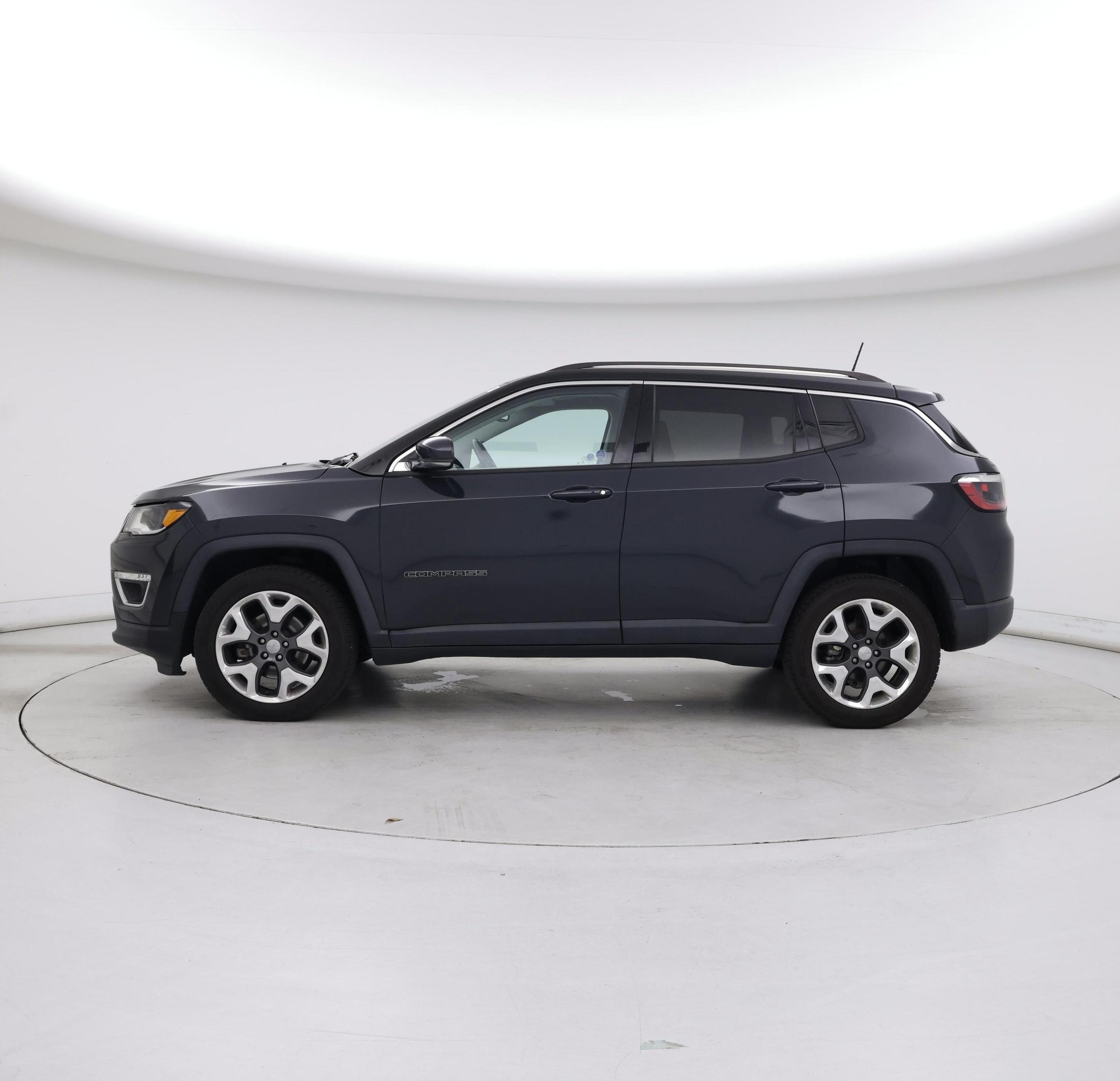 Thumbnail: 2018 Jeep Compass - 3