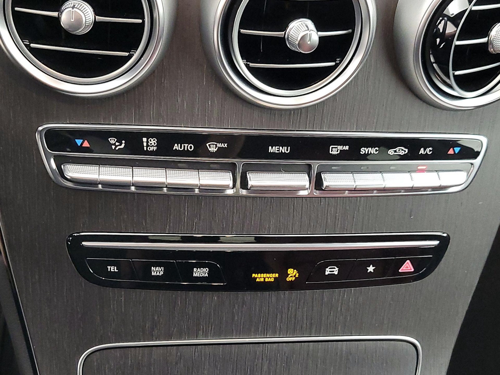 2021 Mercedes-Benz GLC Coupe GLC300 - Photo 18