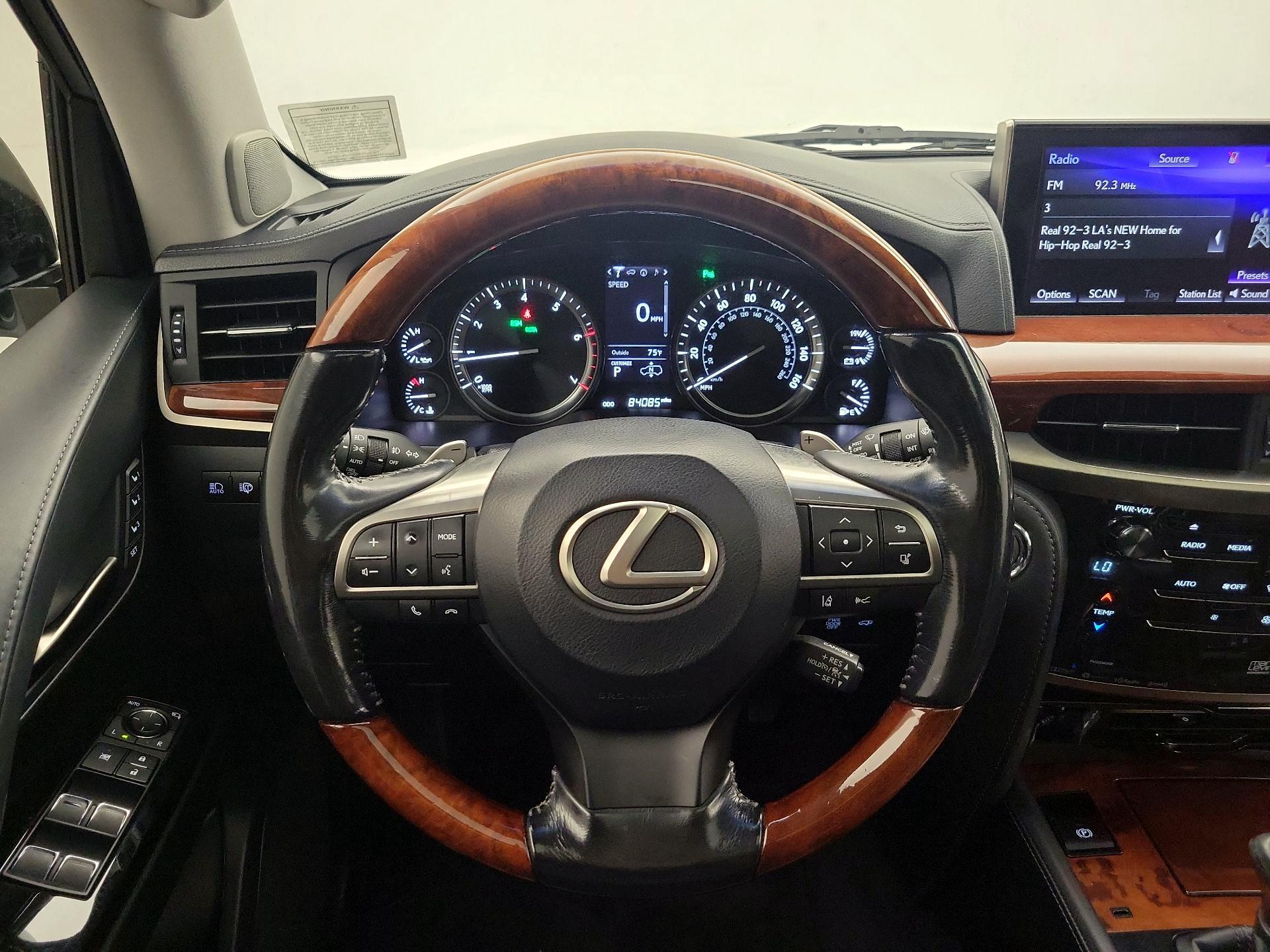 Thumbnail: 2016 Lexus LX - 10