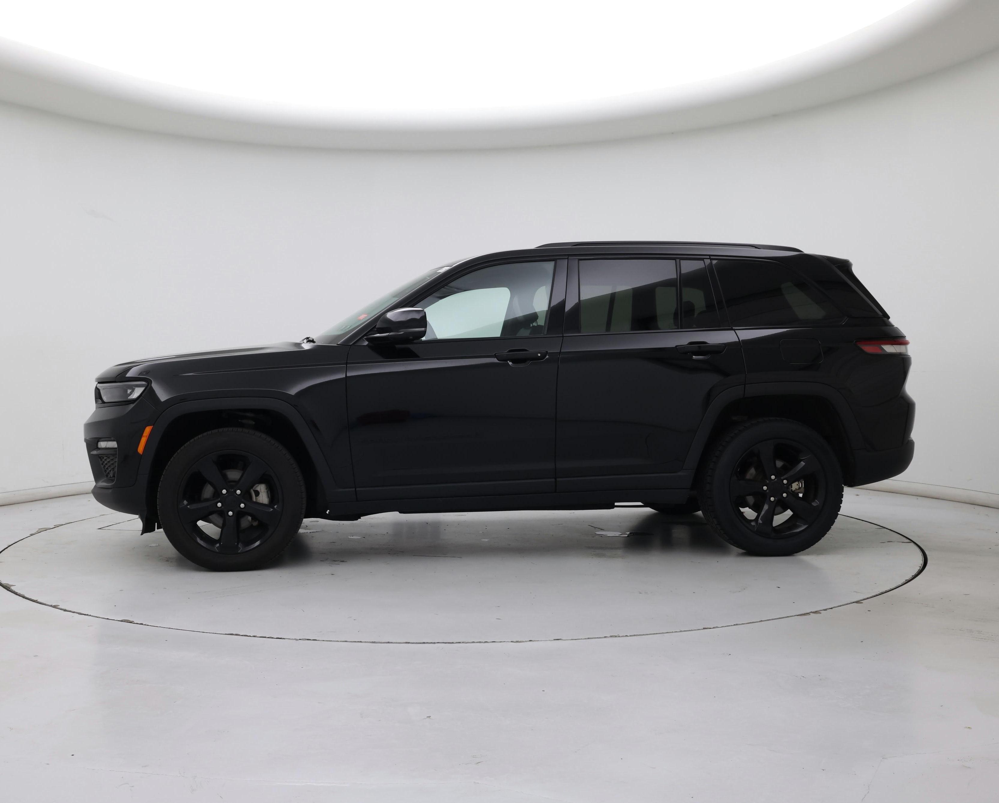 Thumbnail: 2025 Jeep Grand Cherokee - 3