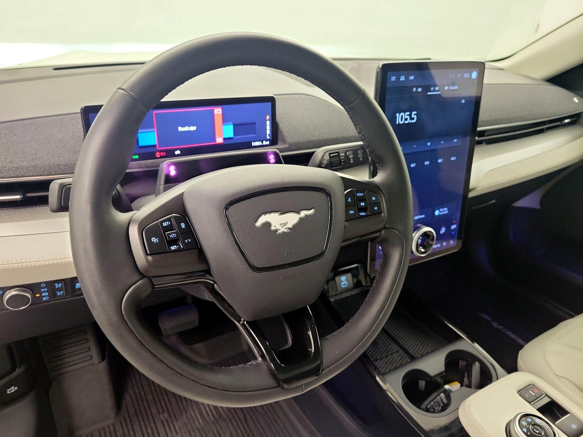 Thumbnail: 2022 Ford Mustang Mach-E - 9