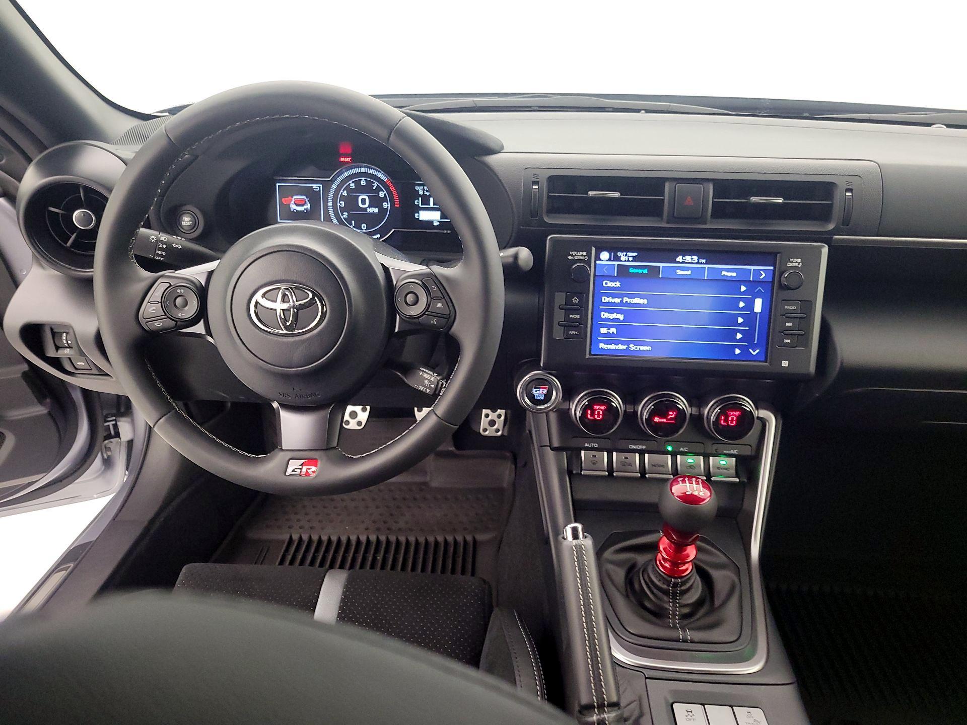 Thumbnail: 2024 Toyota GR86 - 10