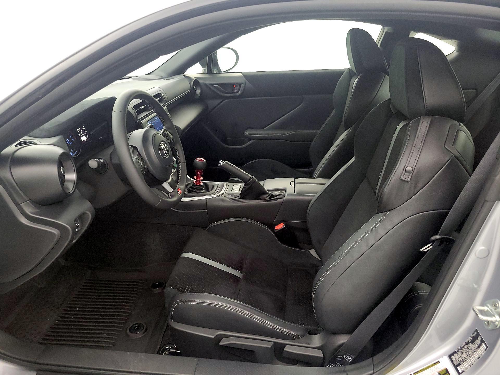 Thumbnail: 2024 Toyota GR86 - 11