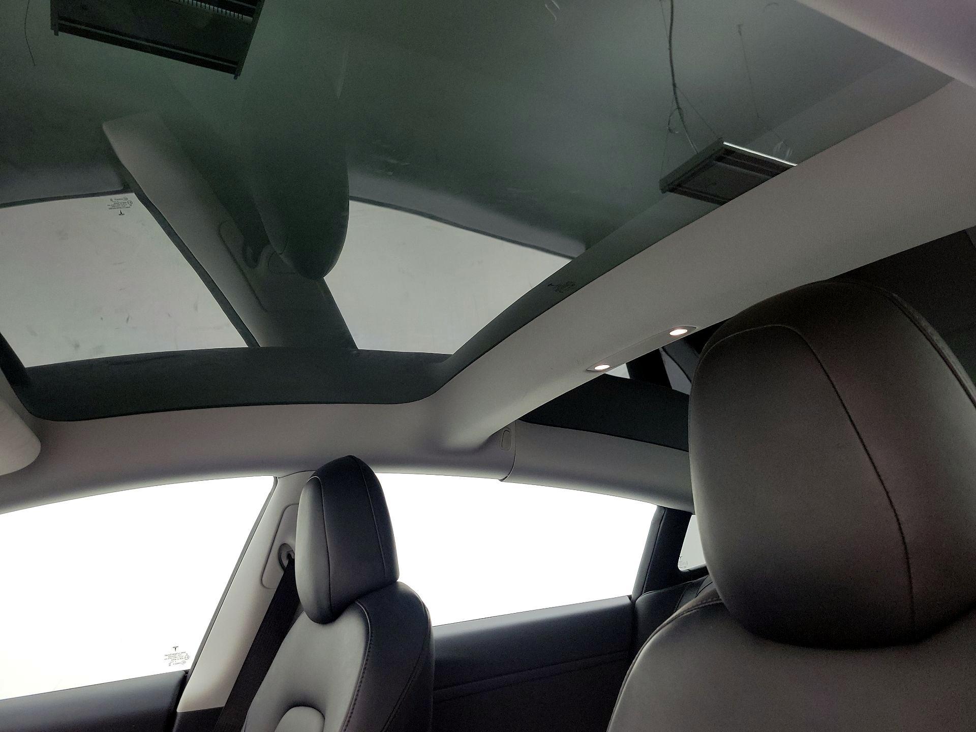 Thumbnail: 2021 Tesla Model 3 - 18