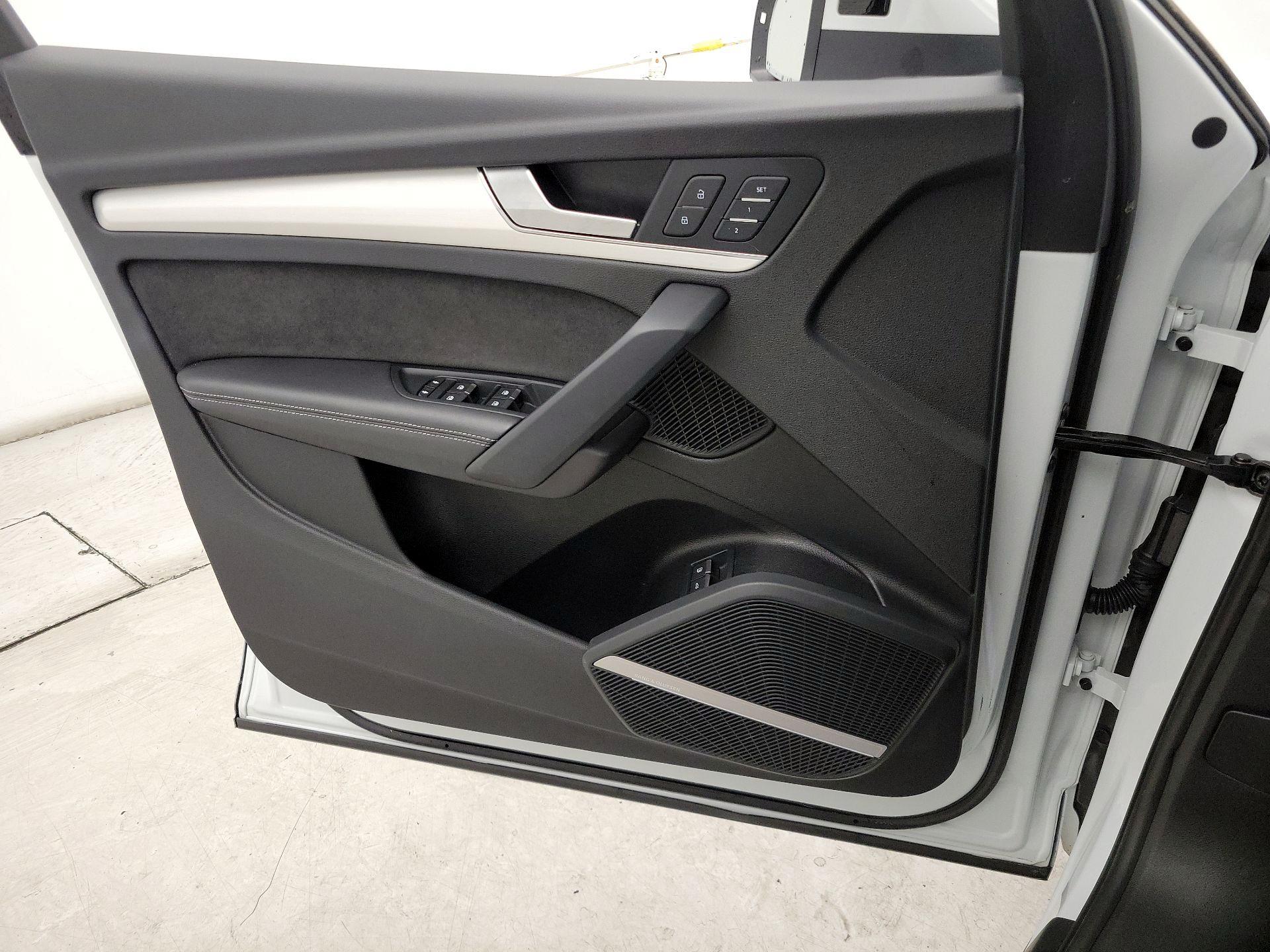 Thumbnail: 2021 Audi Q5 - 12