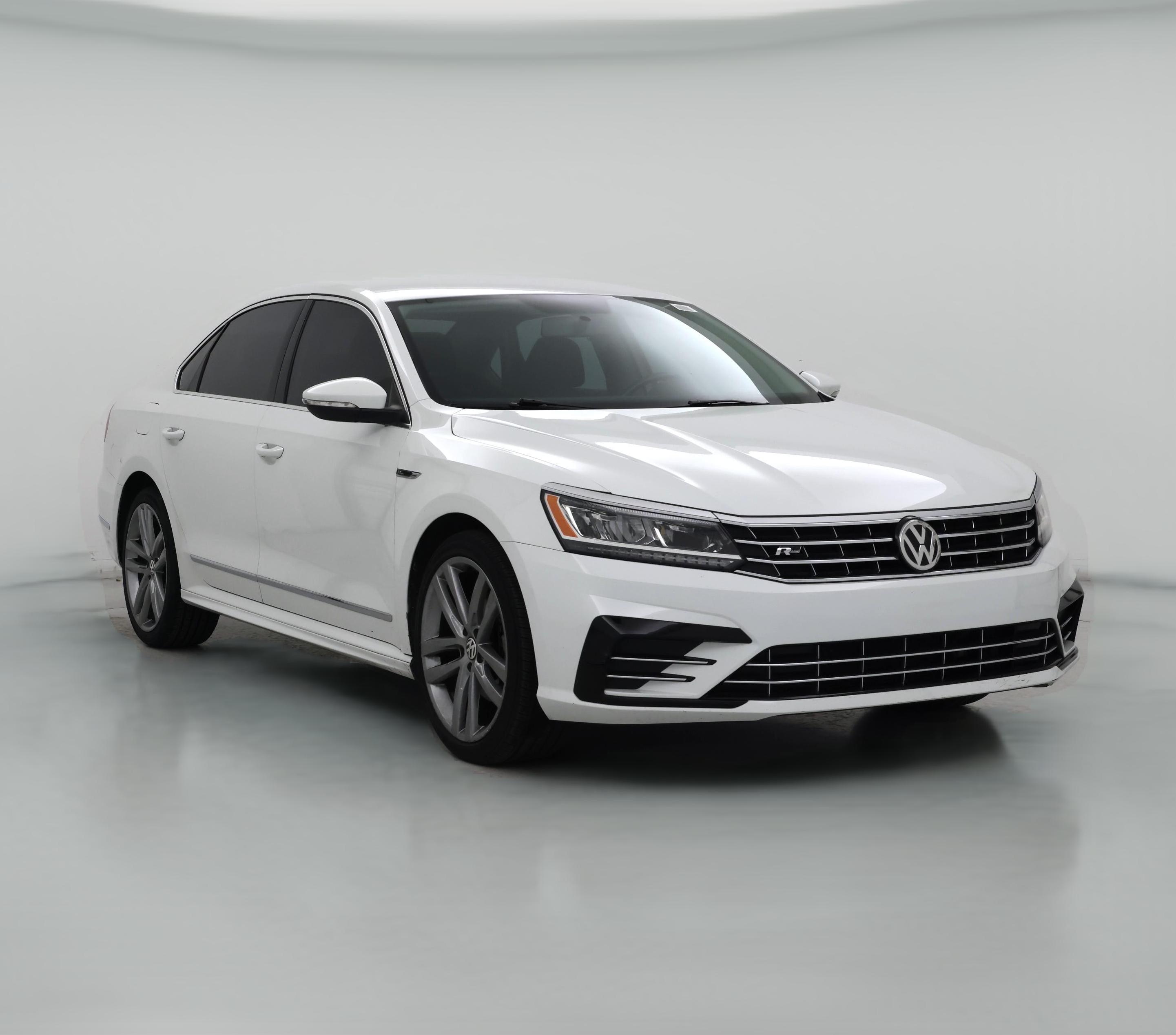 Thumbnail: 2017 Volkswagen Passat - 1