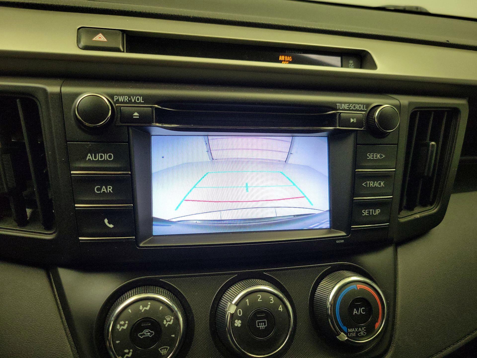 Thumbnail: 2016 Toyota RAV4 - 14