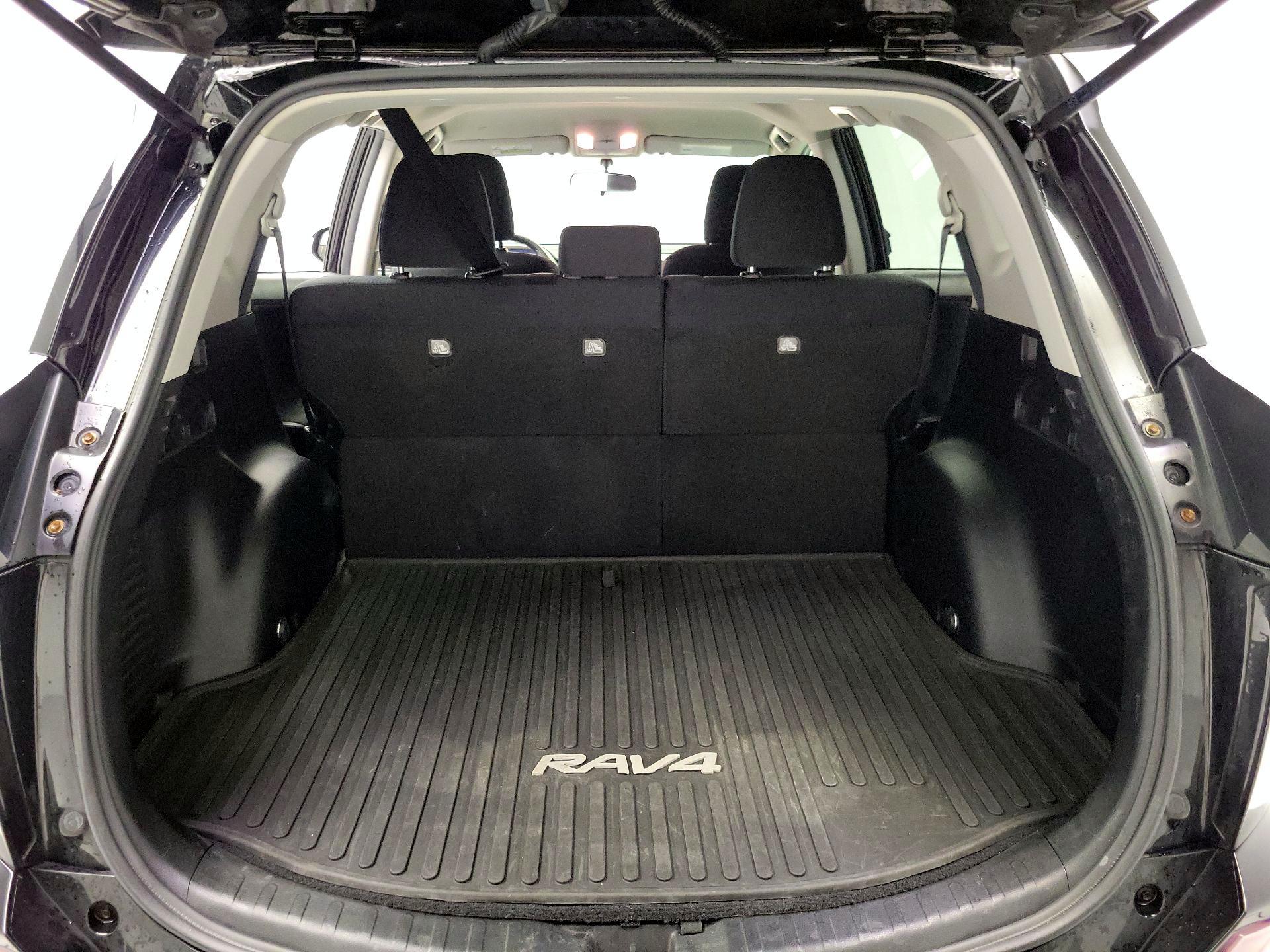 Thumbnail: 2016 Toyota RAV4 - 20