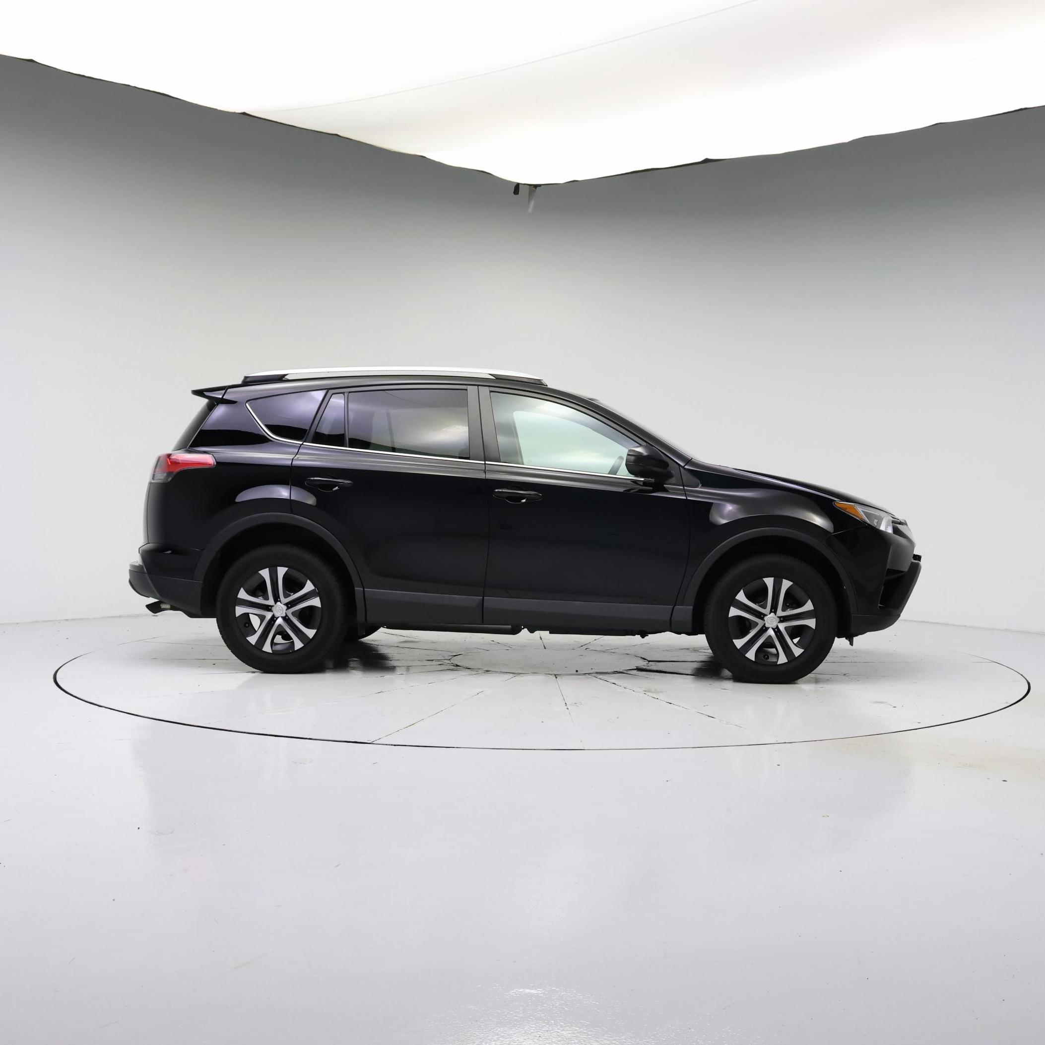 Thumbnail: 2016 Toyota RAV4 - 7