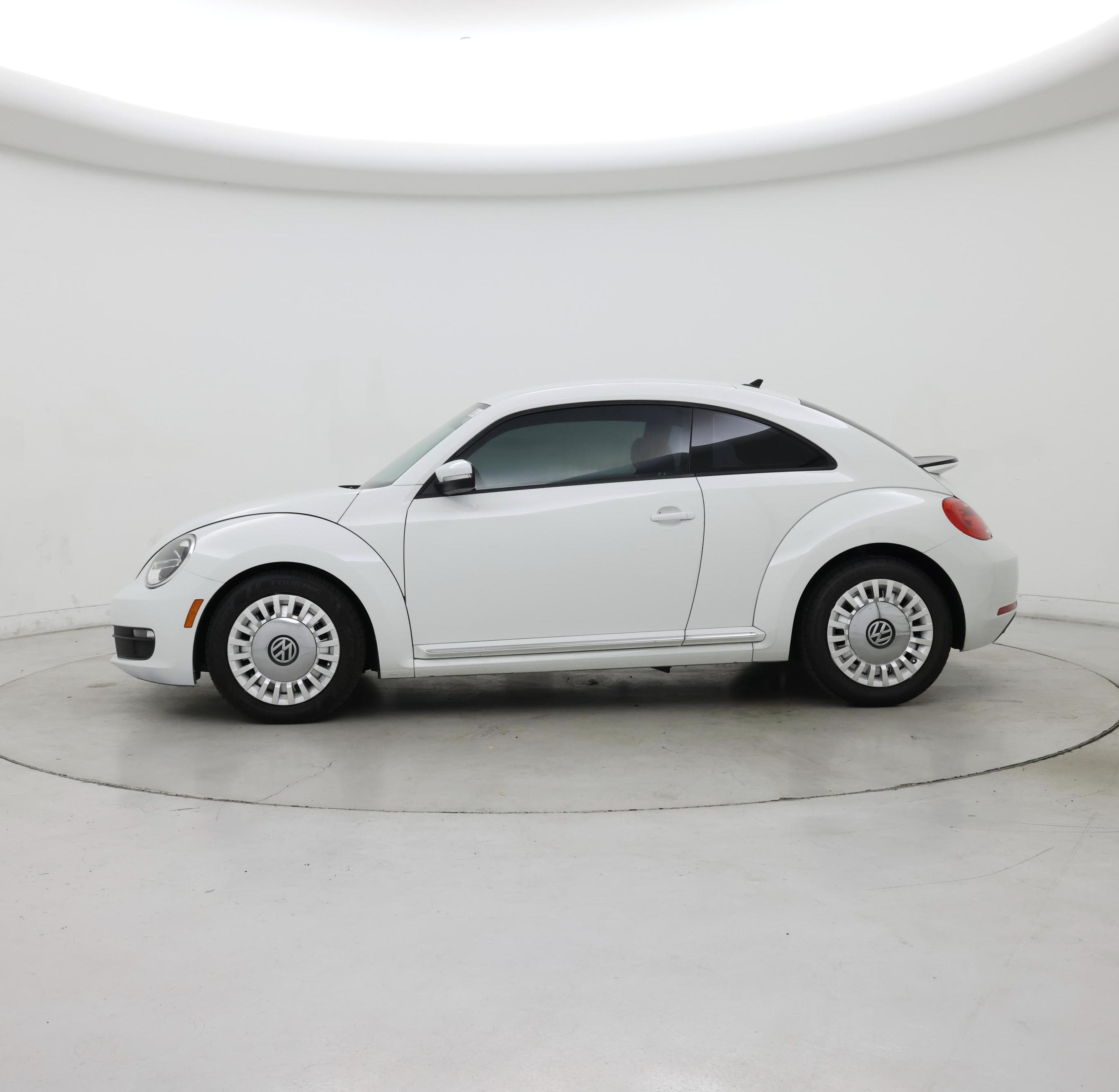 Thumbnail: 2016 Volkswagen Beetle - 3