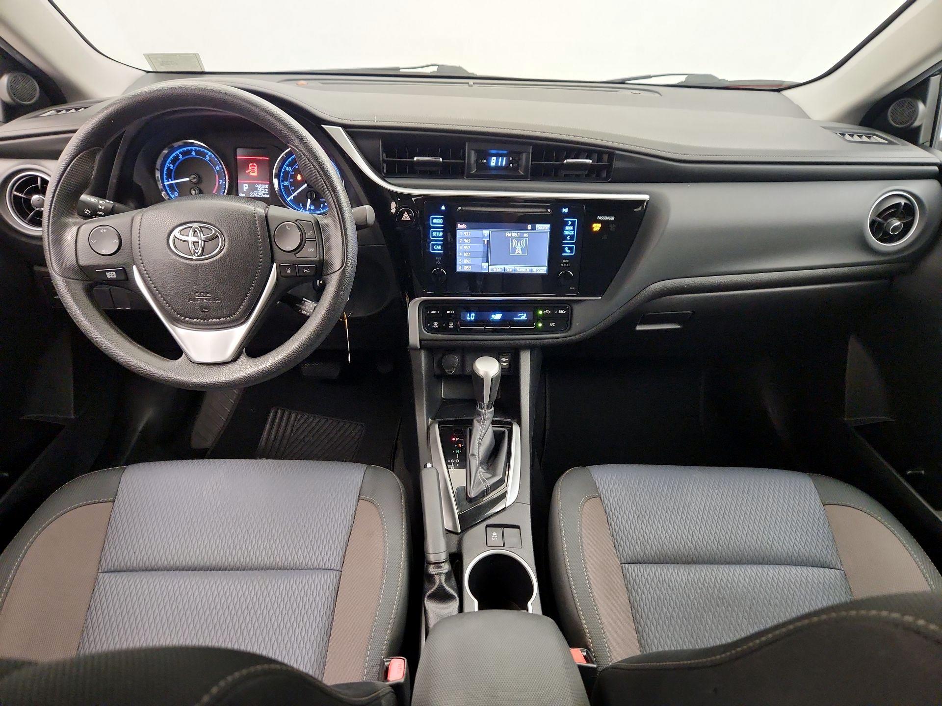 Thumbnail: 2017 Toyota Corolla - 9