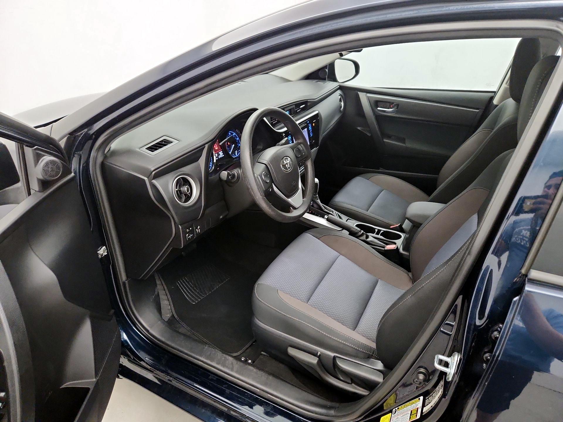 Thumbnail: 2017 Toyota Corolla - 11