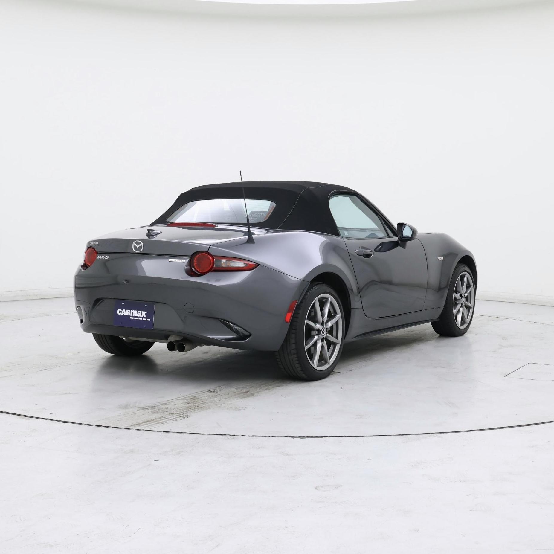 Thumbnail: 2023 Mazda MX-5 Miata - 8