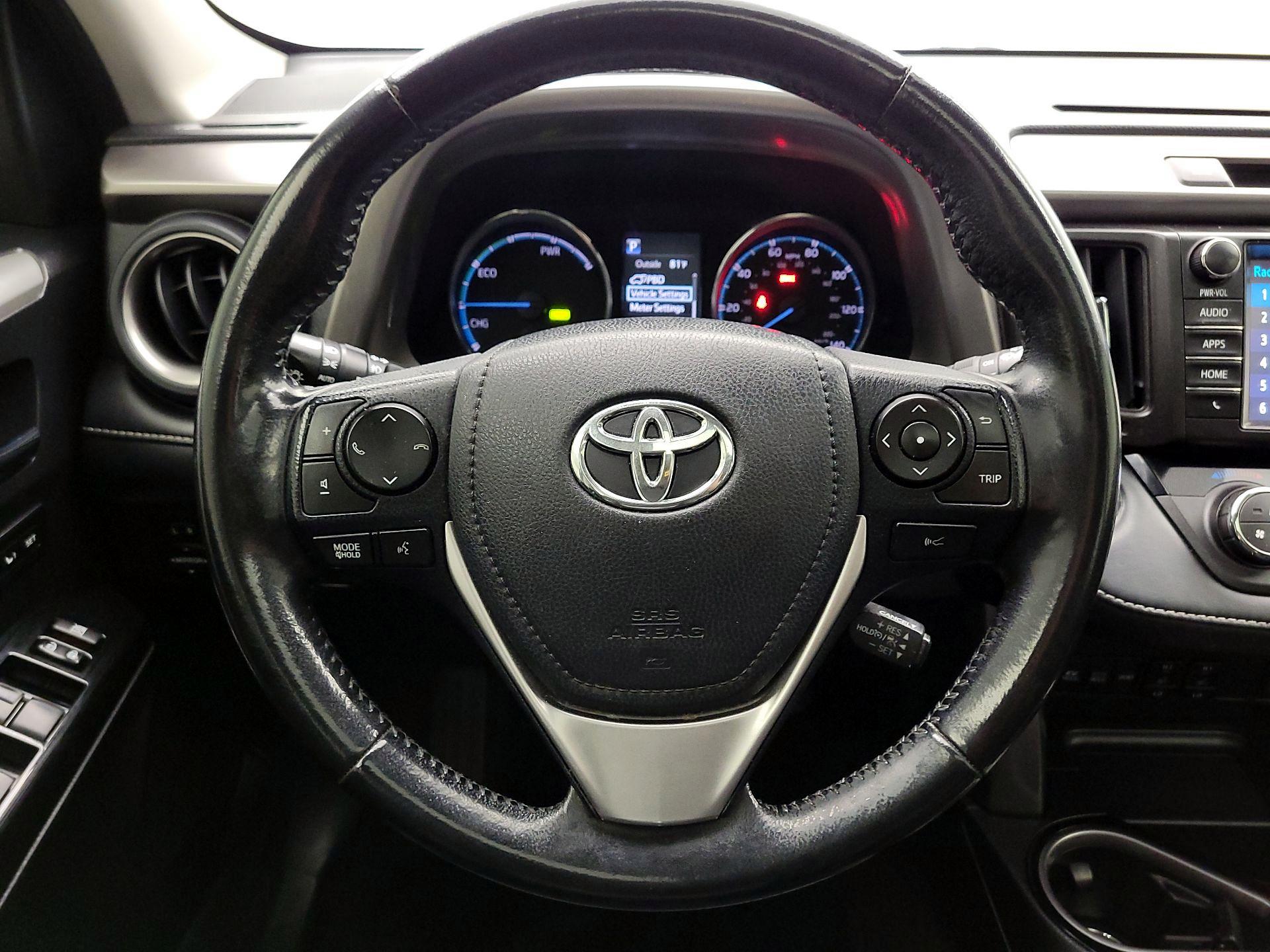 Thumbnail: 2018 Toyota RAV4 - 10