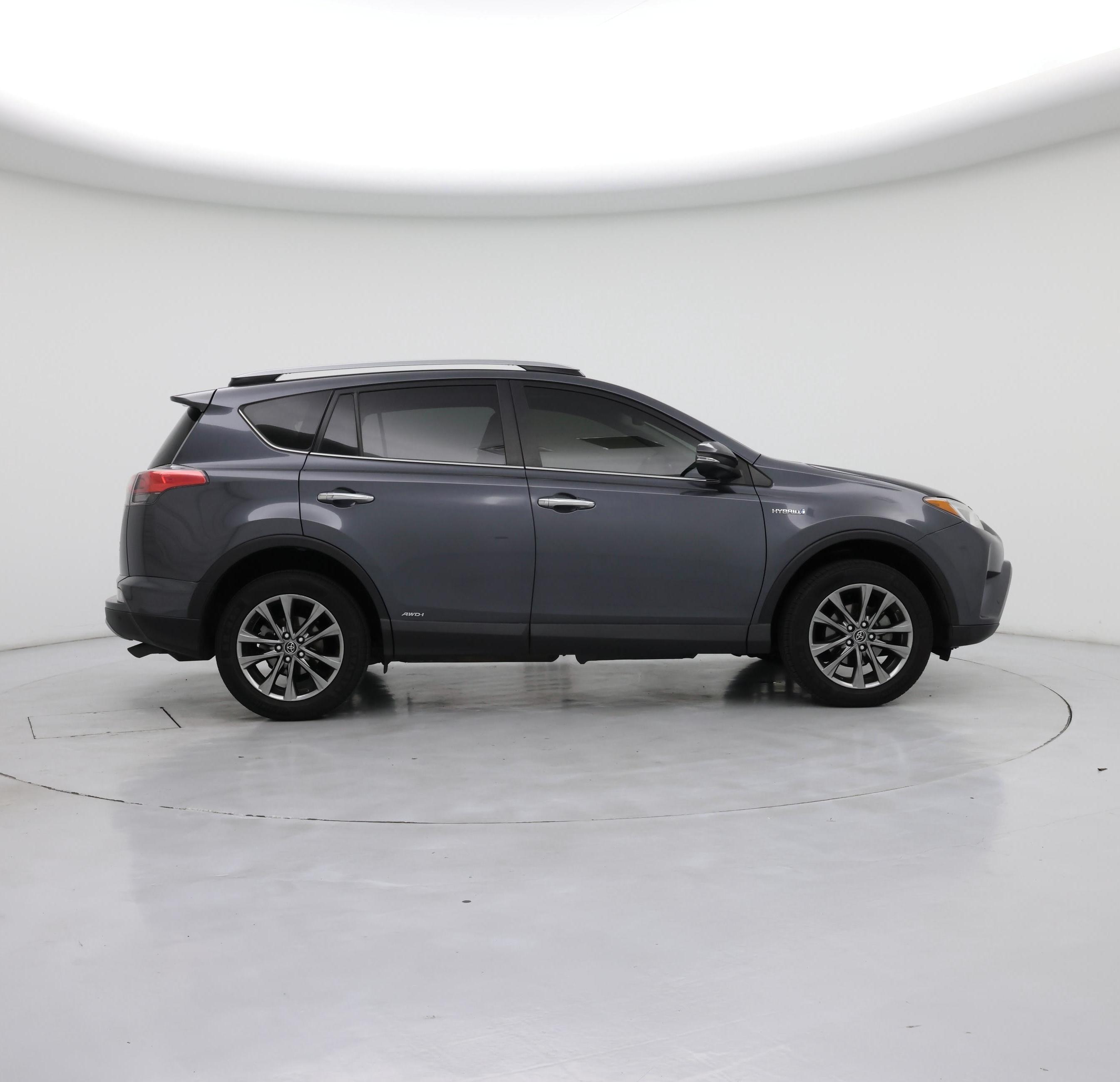 Thumbnail: 2018 Toyota RAV4 - 7