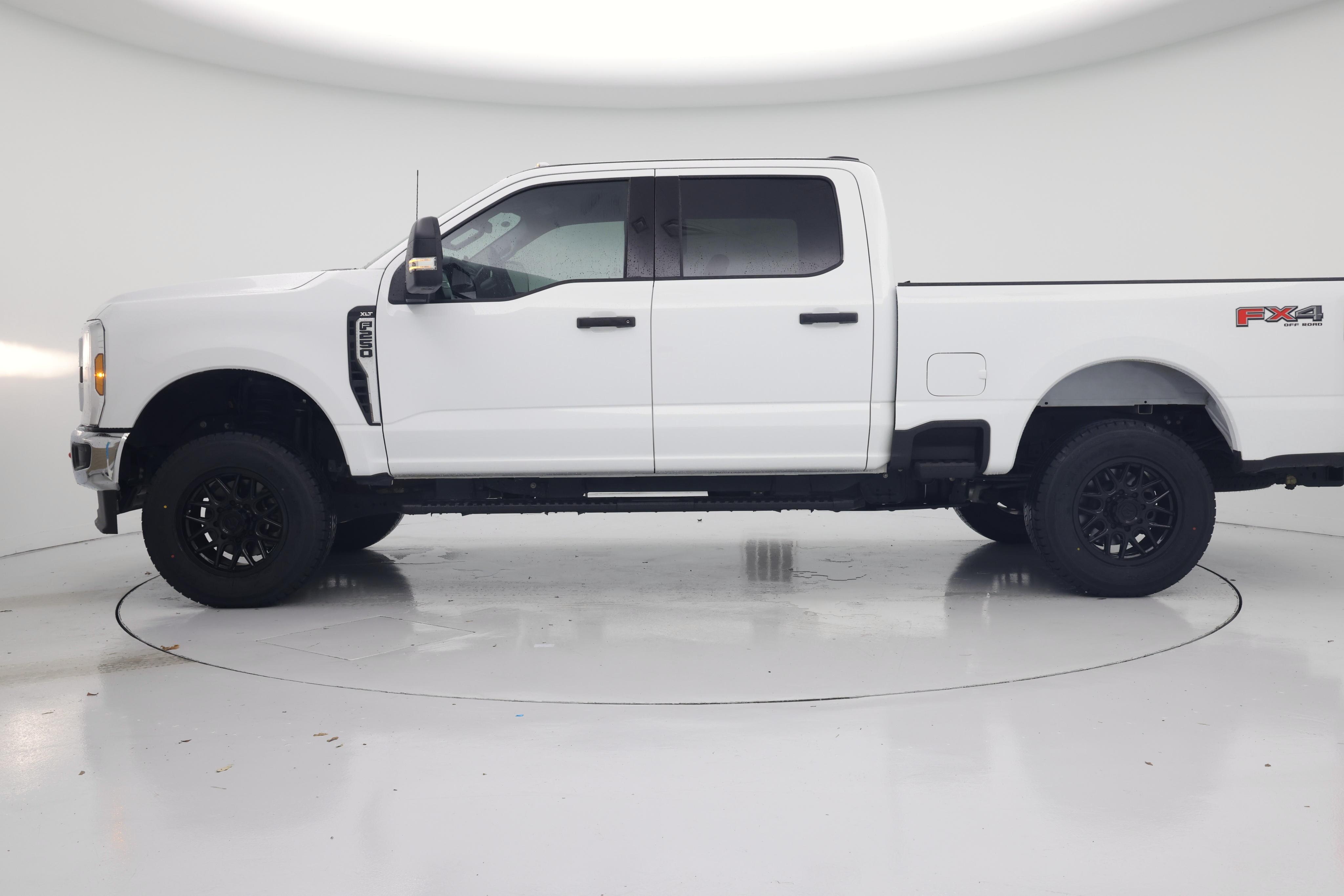 Thumbnail: 2025 Ford F-250 - 3