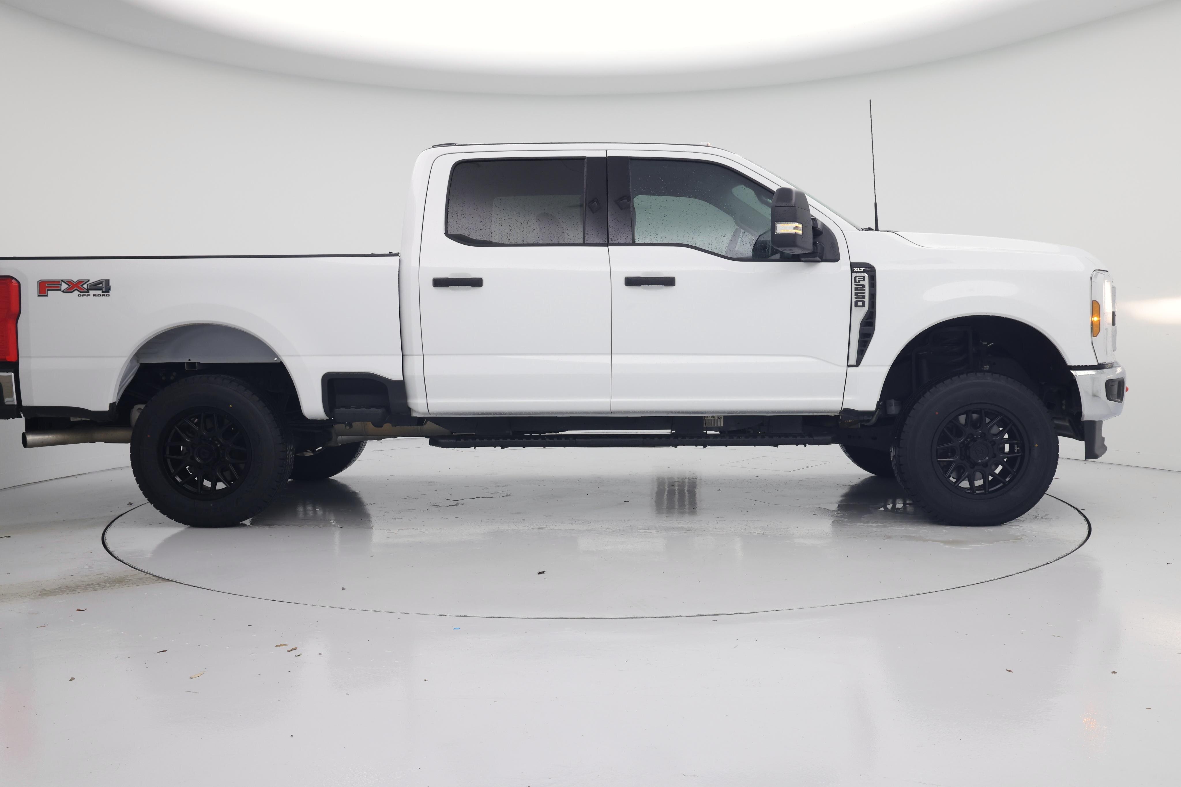 Thumbnail: 2025 Ford F-250 - 7