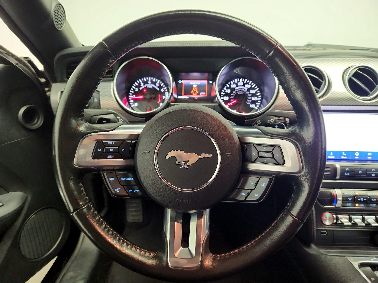 2020 Ford Mustang EcoBoost - Photo 11