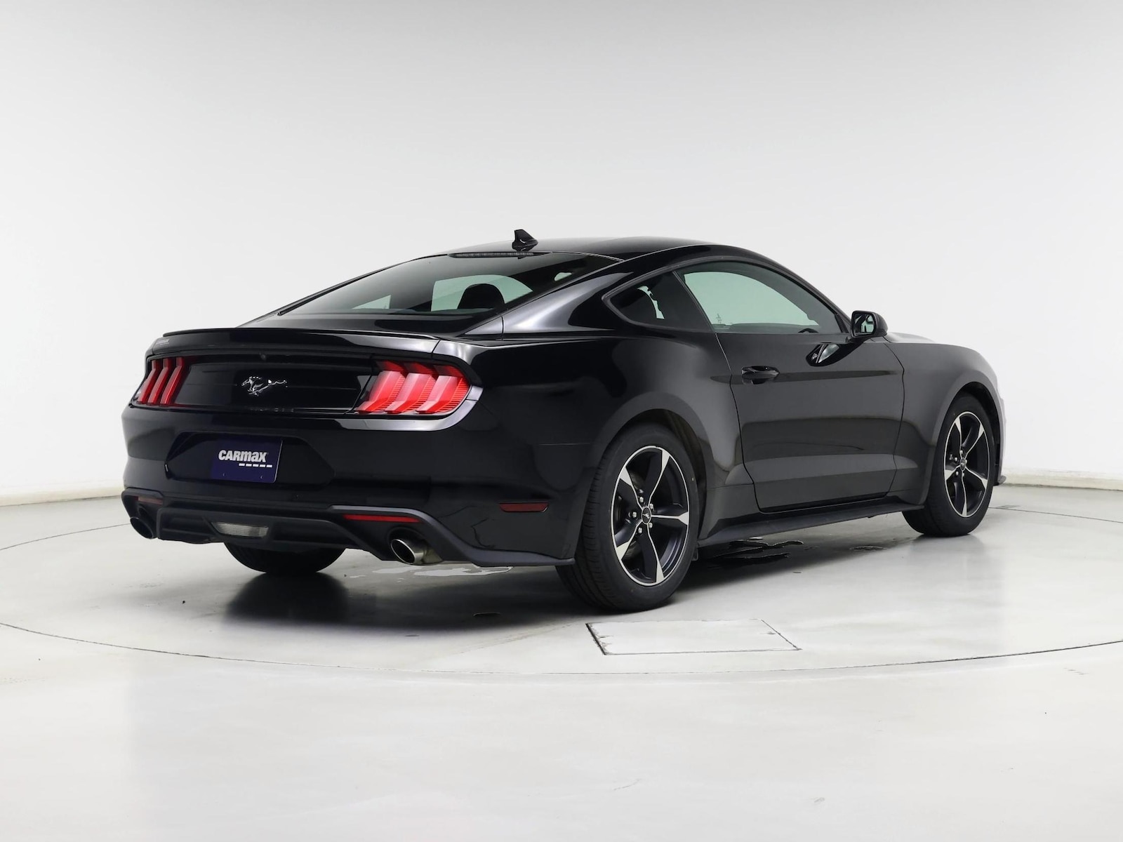 2020 Ford Mustang EcoBoost - Photo 9