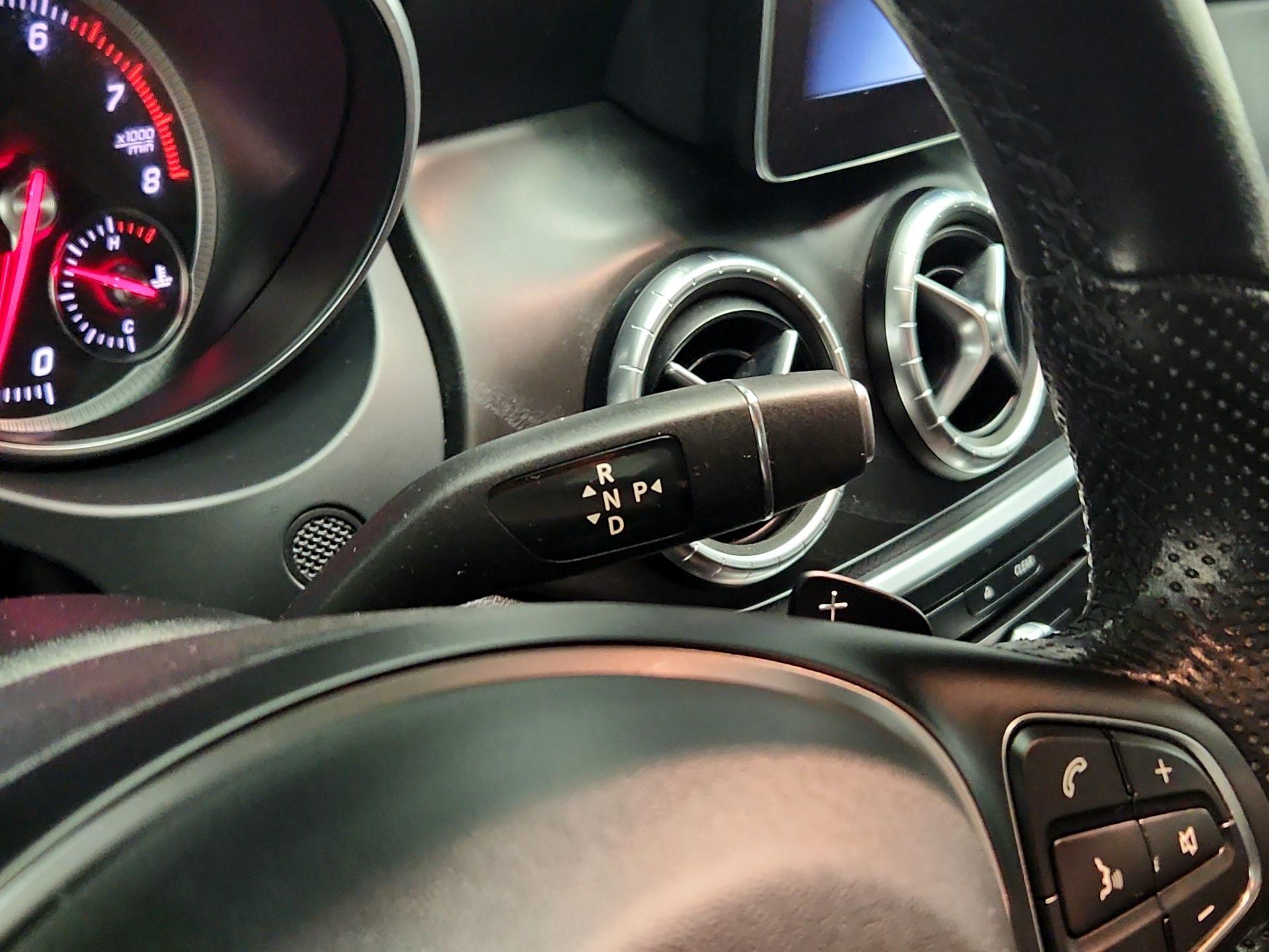 Thumbnail: 2019 Mercedes-Benz CLA - 17