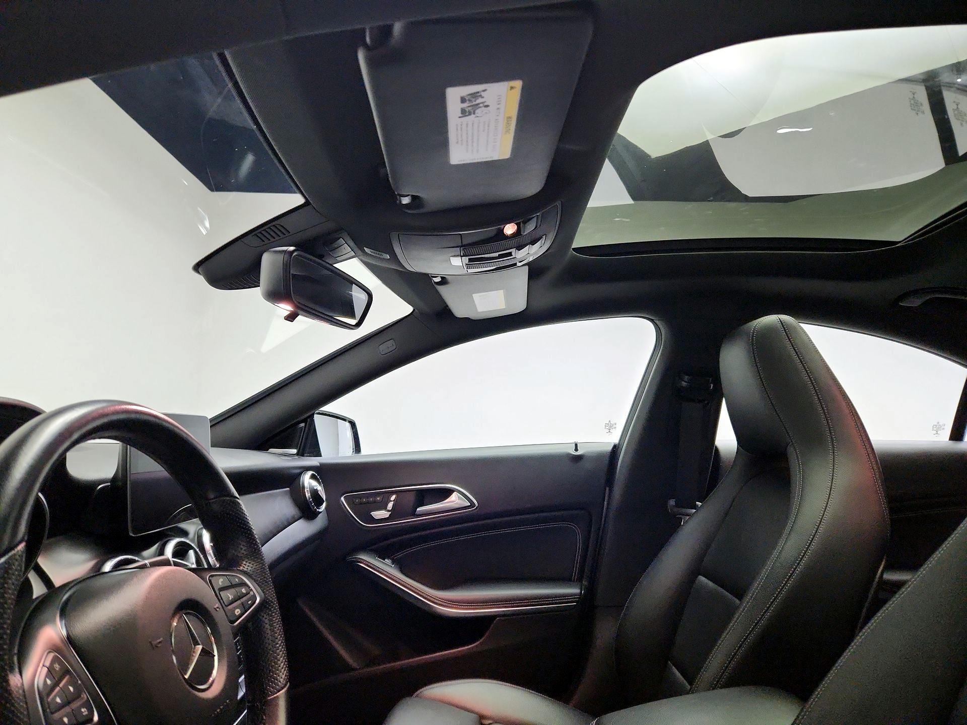 Thumbnail: 2019 Mercedes-Benz CLA - 18