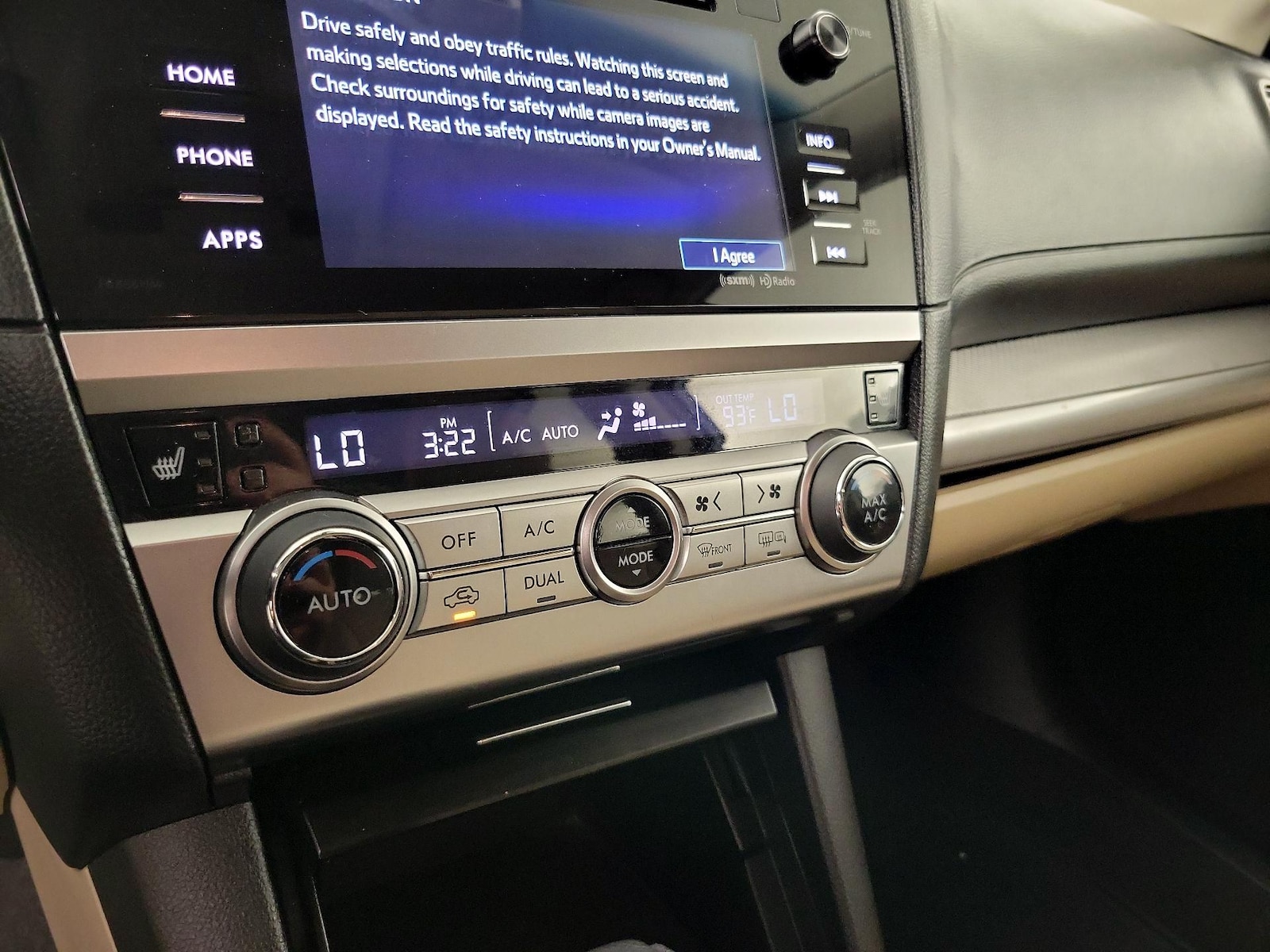 2017 Subaru Outback Premium - Photo 17