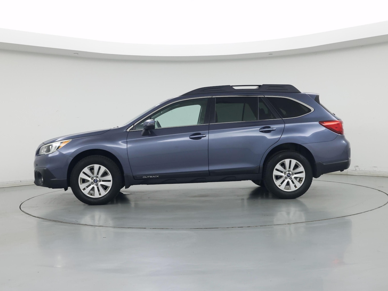 2017 Subaru Outback Premium - Photo 4