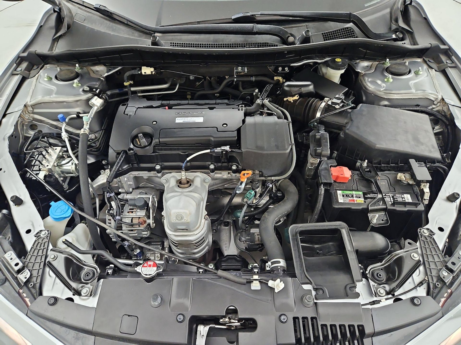2016 Honda Accord LX - Photo 21