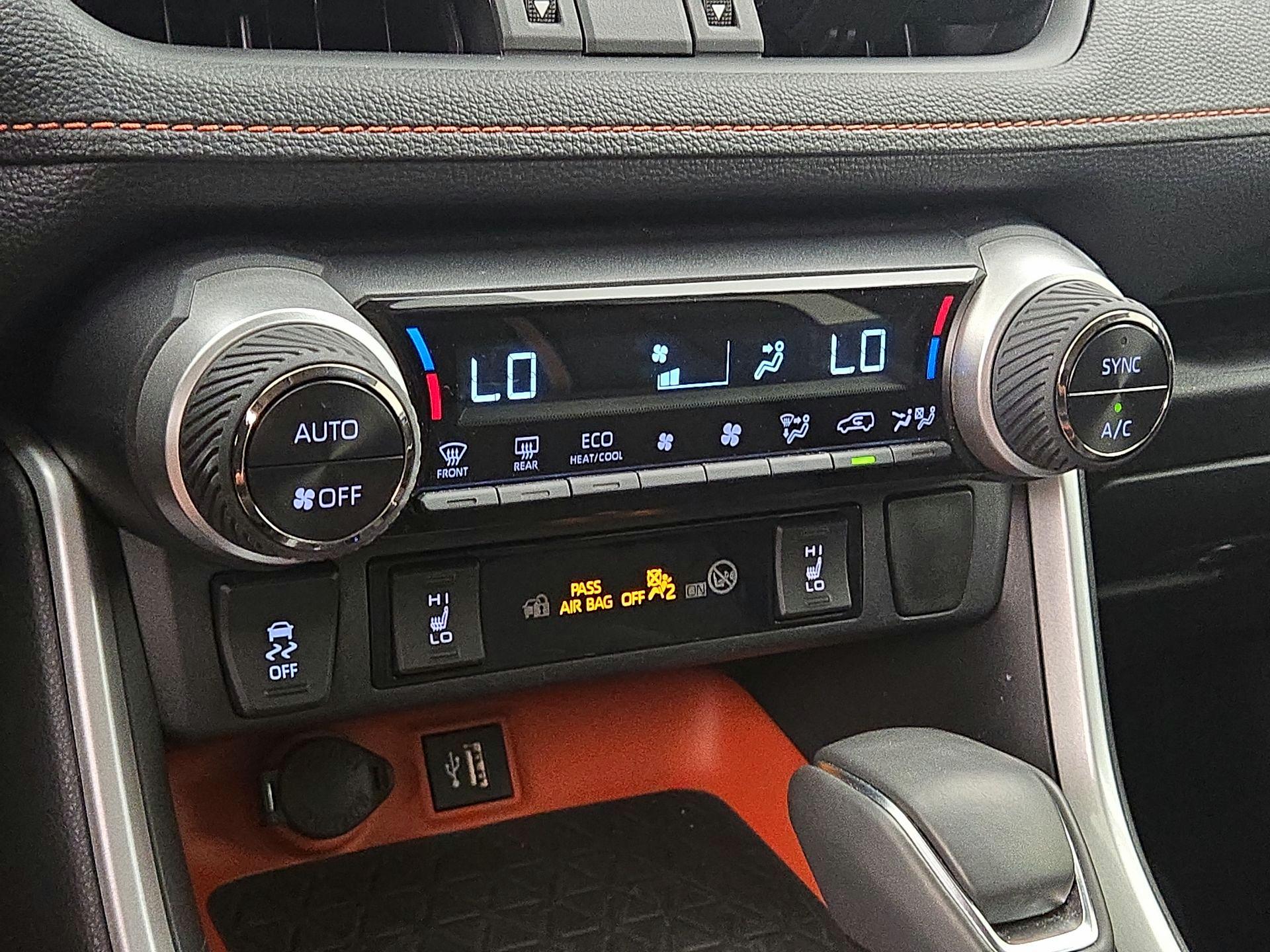 Thumbnail: 2024 Toyota RAV4 - 16