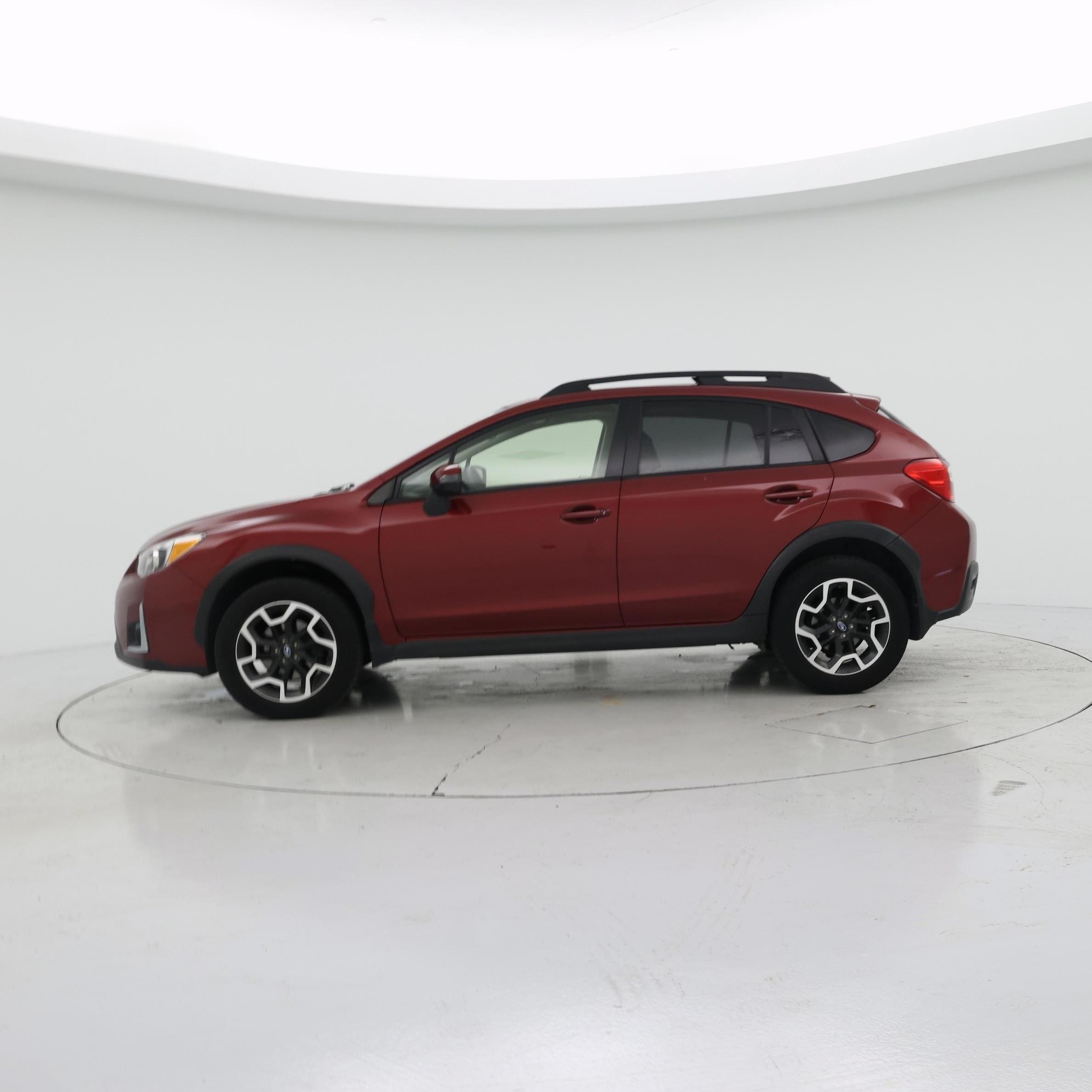 Thumbnail: 2016 Subaru XV Crosstrek - 3