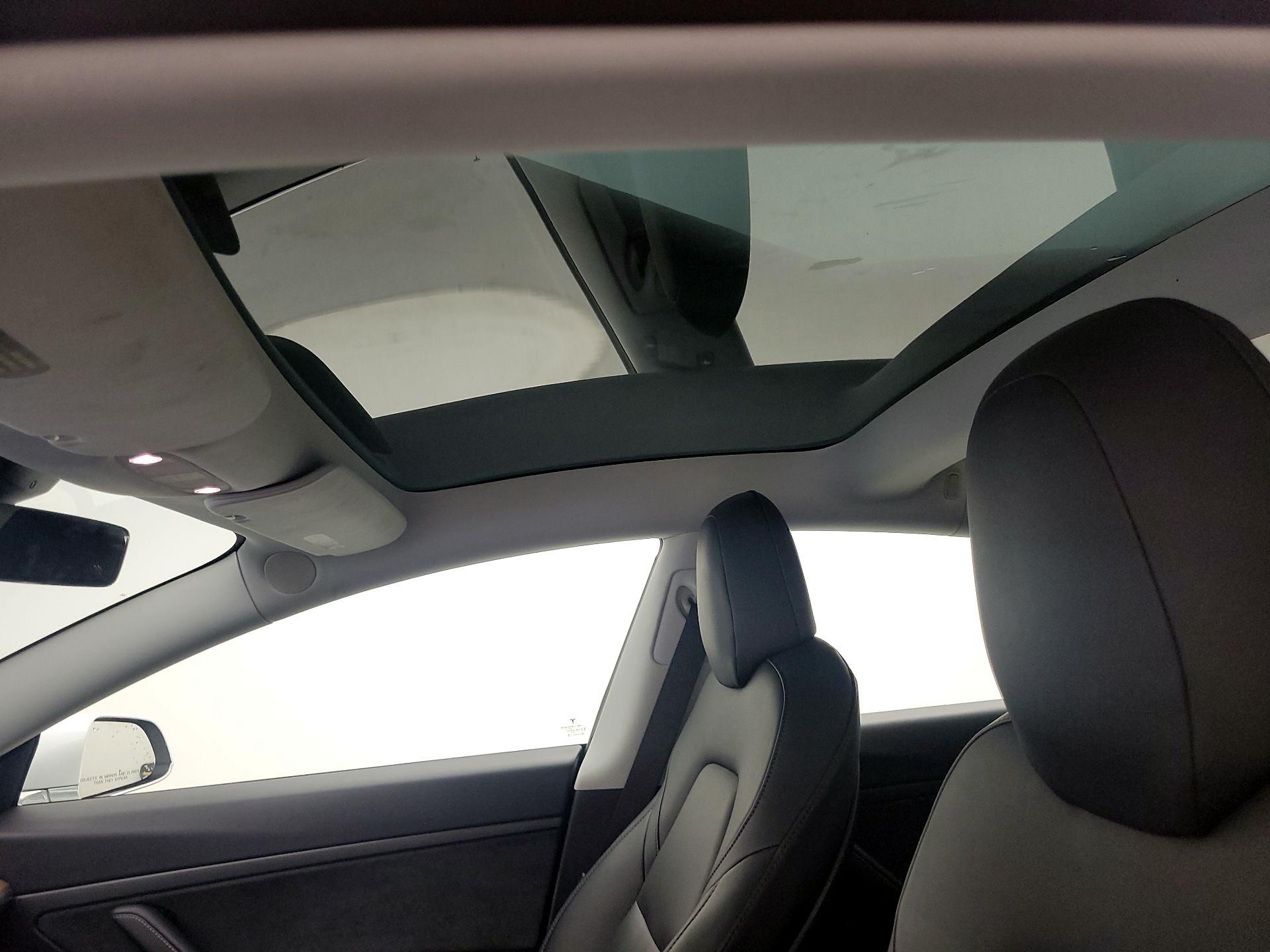 Thumbnail: 2020 Tesla Model 3 - 19