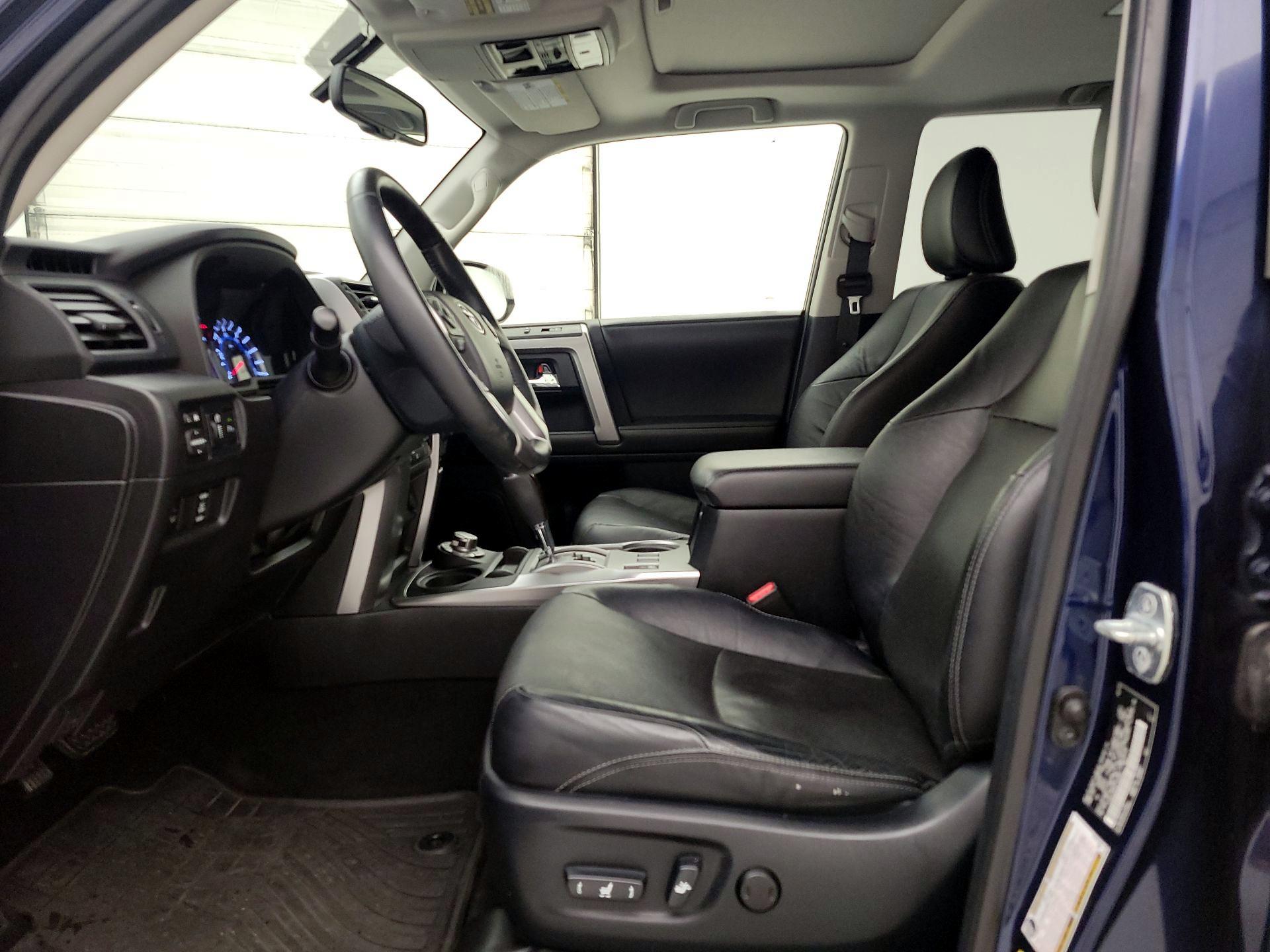 Thumbnail: 2014 Toyota 4Runner - 11