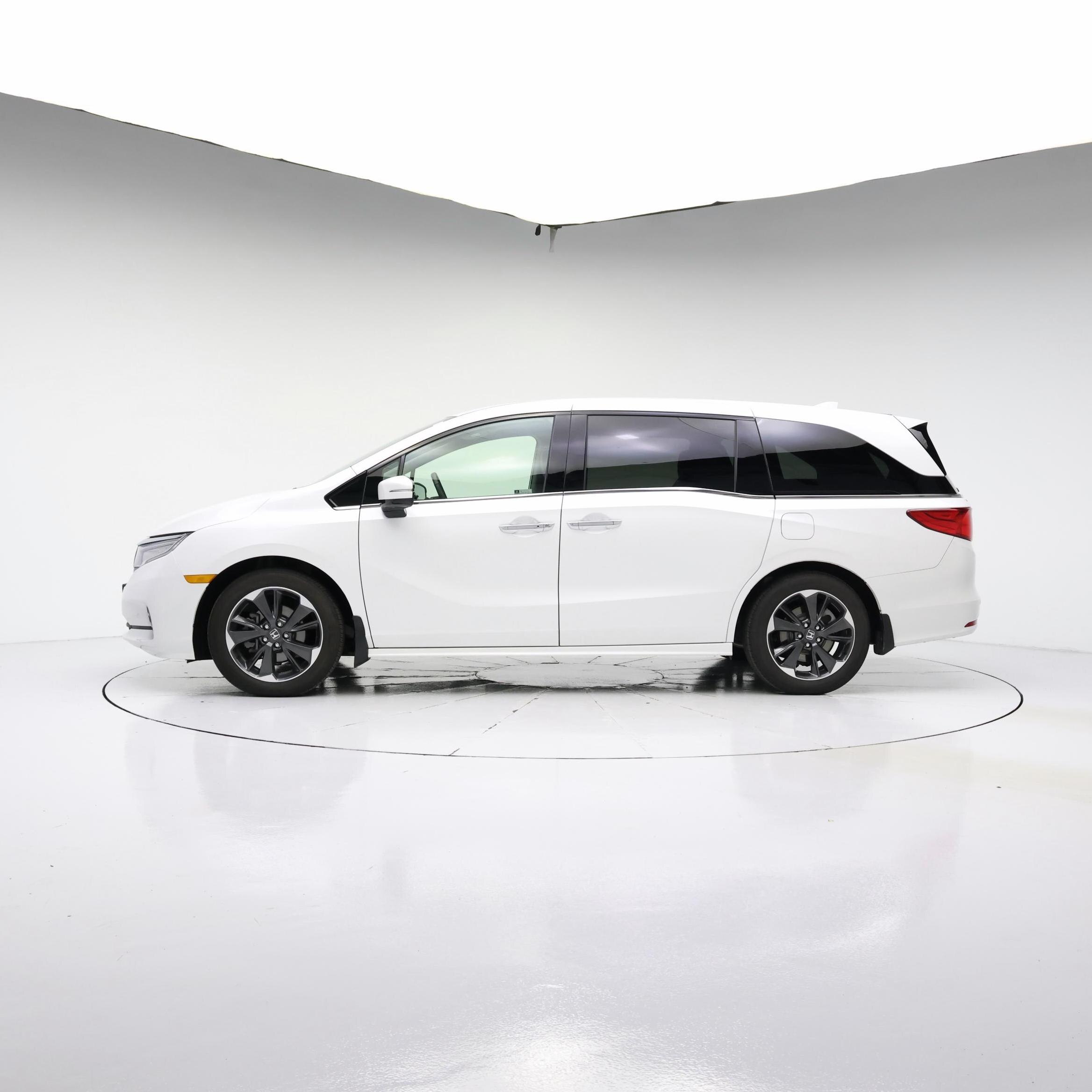 Thumbnail: 2022 Honda Odyssey - 3