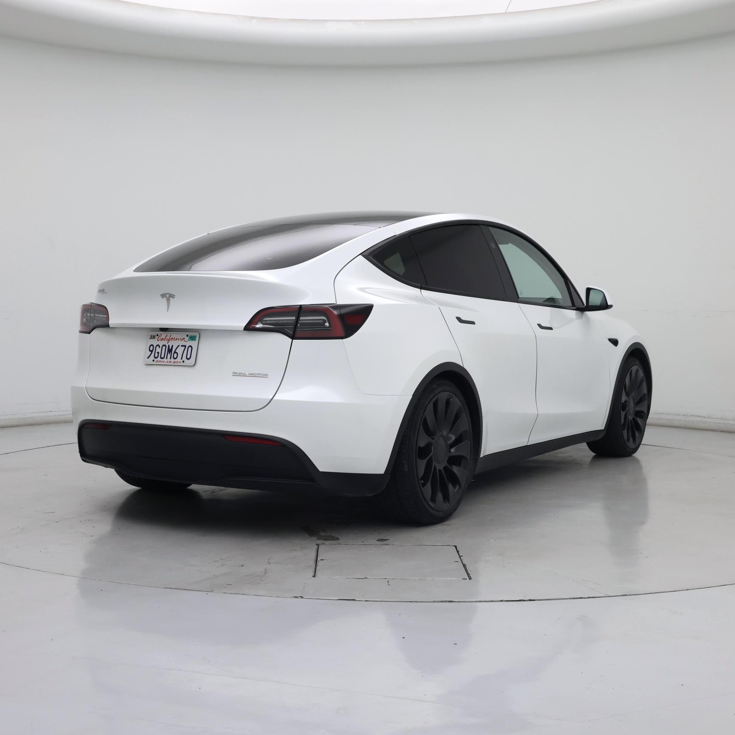 Thumbnail: 2023 Tesla Model Y - 8