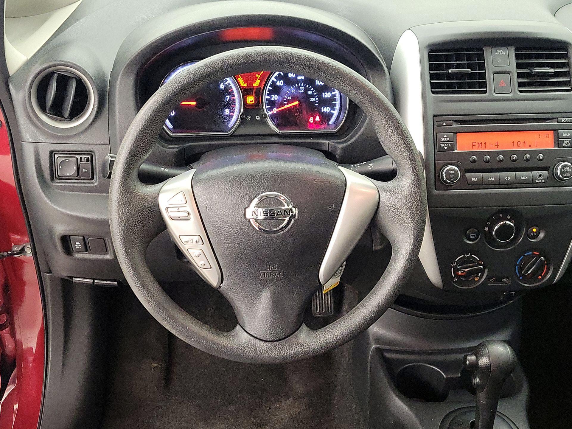 Thumbnail: 2015 Nissan Versa Note - 10