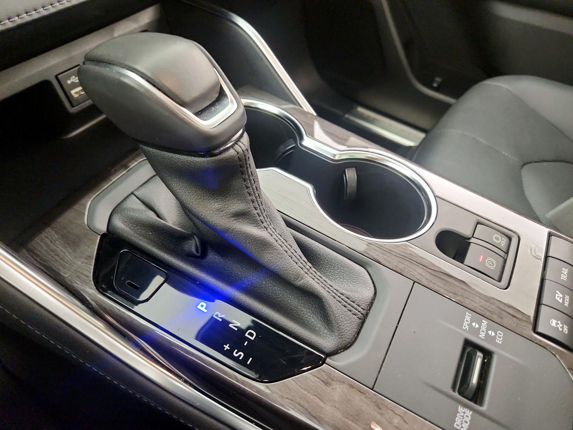 Thumbnail: 2022 Toyota Highlander - 18